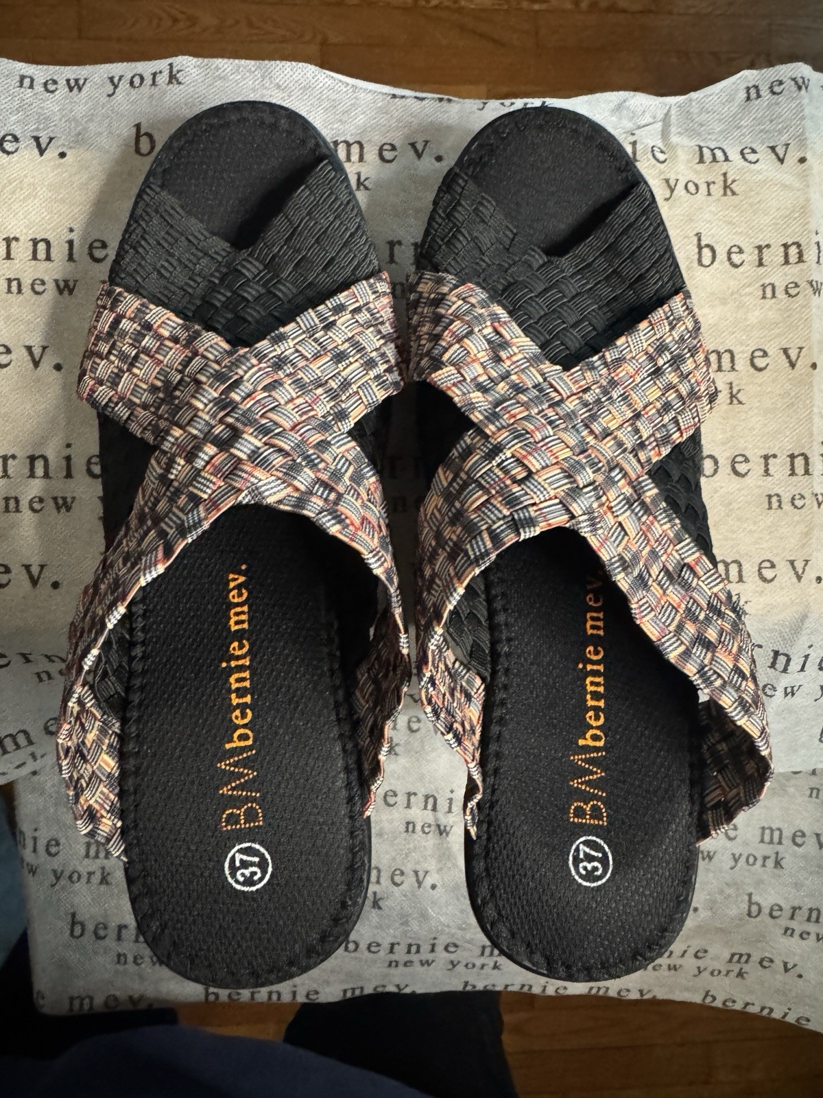 NEW Bernie Mev Multicolor Slip-On Open Toe Wedge Women’s Size US 6 & 6.5 – EU 36