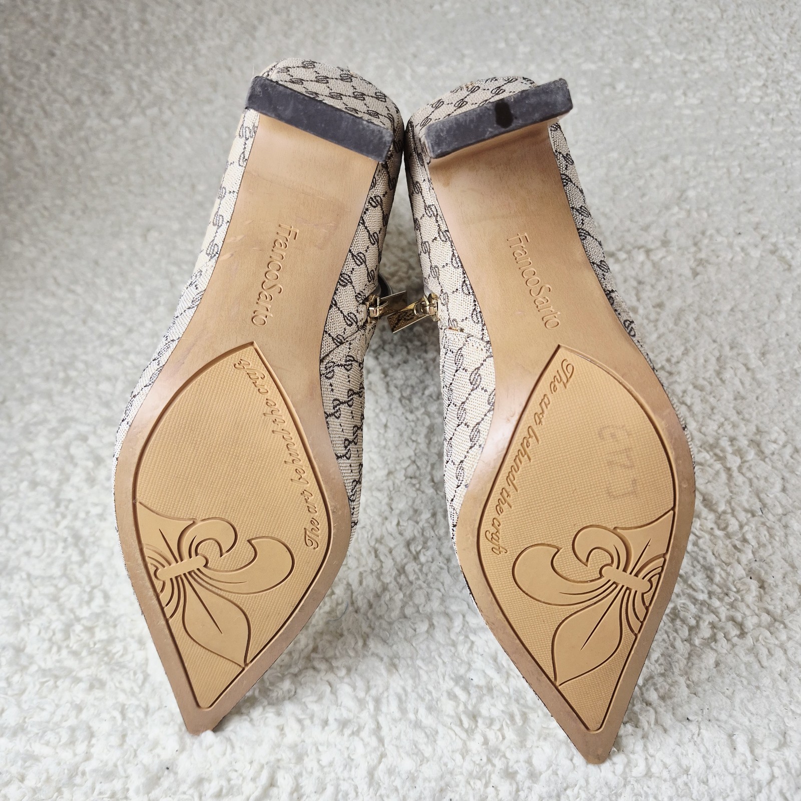 Franco Sarto L-Avana Monogram Ankle Boot 7.5 Pointed Toe Block Heal Beige Canvas