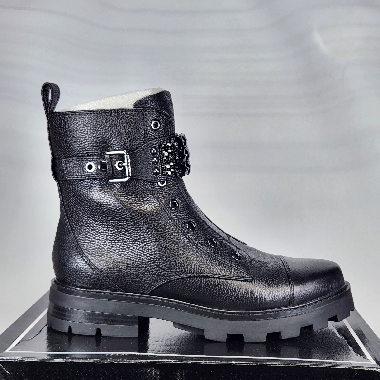 Size 11 (EU 42) – Karl Lagerfeld Paris MAEVA Buckle Embellished – Black Leather
