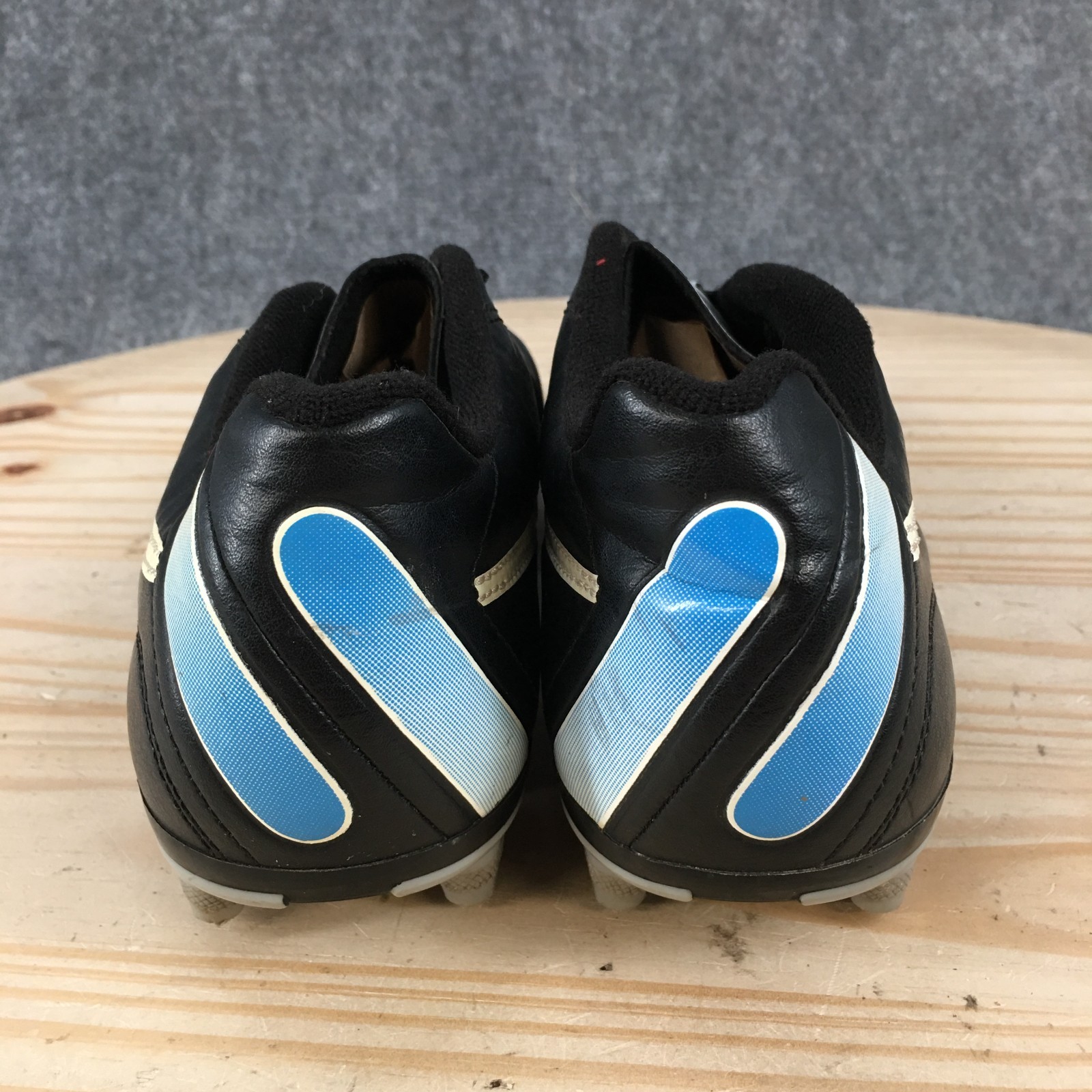 Nike Tiempo Mystic IV Shoes Womens 8 Cleats Sneakers 524939-014 Black White