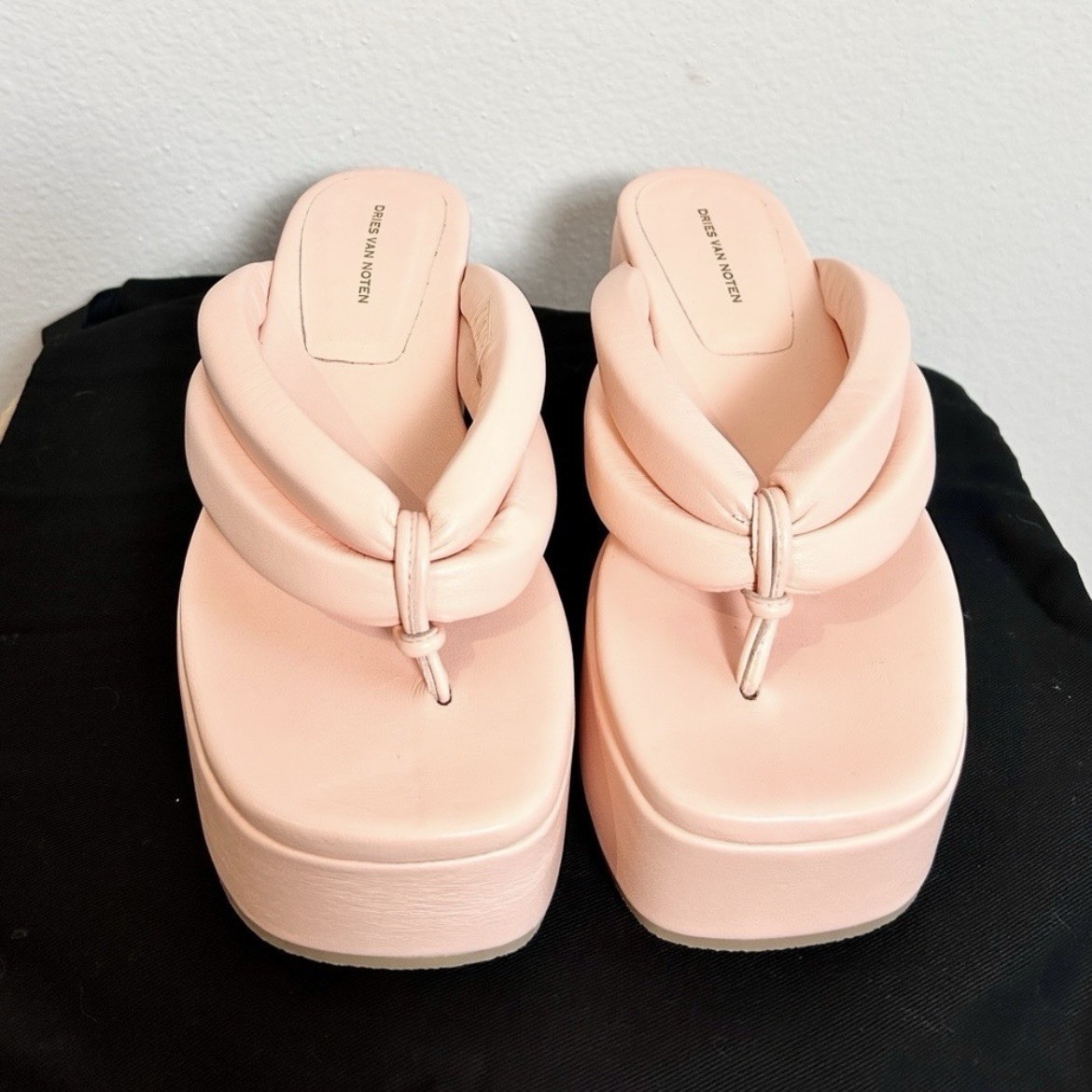 NWT Dries Van Noten 100% Leather Pink Thong Slip-On Sandals Women’s Sz 8.5