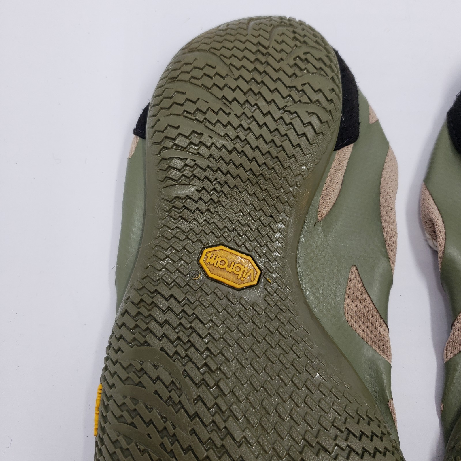 Vibram FiveFingers Shoes Womens 40 US 8.5 9 Green Khaki Barefoot Minimalist Run