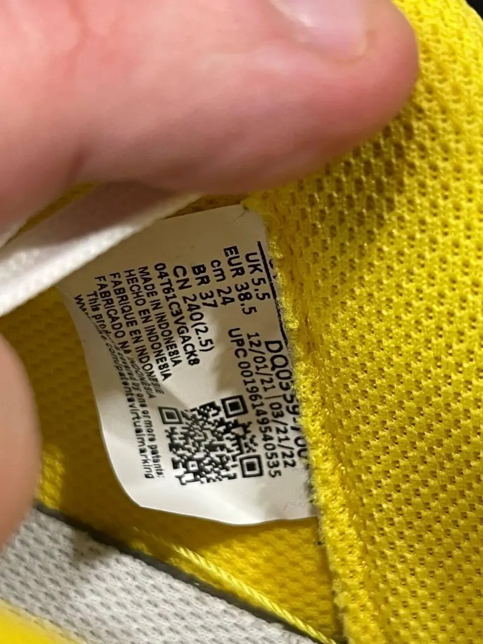 Nike Air Force 1 Lv8 Yellow 7.5