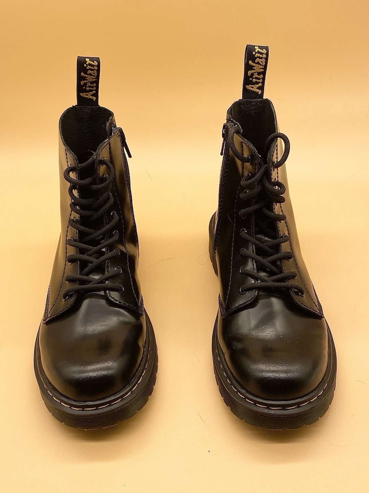 Dr. Martens Pascal 1460 Virginia Leather Boots for Women, Size US 6 – Black