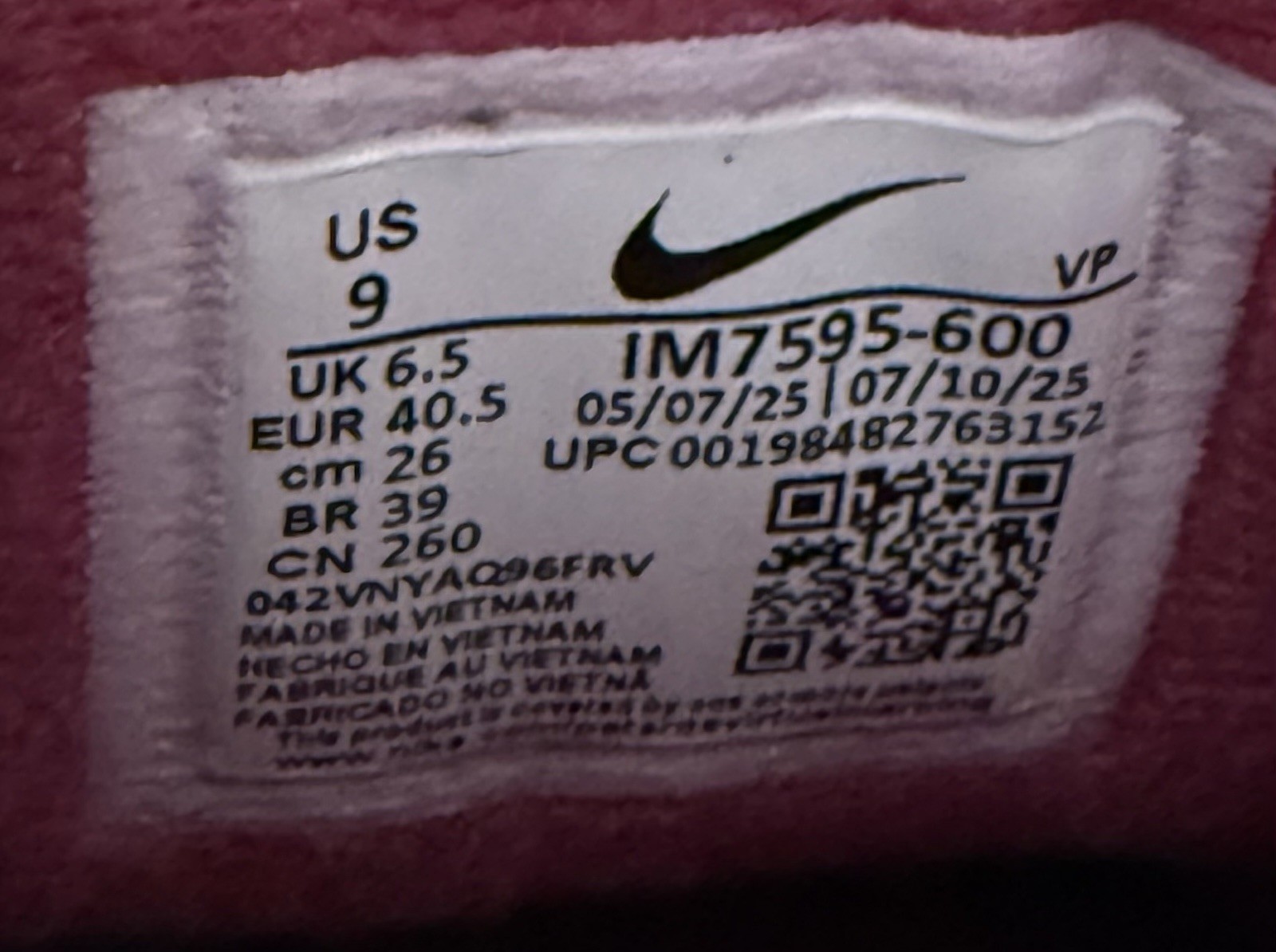 Nike Total 90 3 Bordeaux Bordeaux Red Indoor Soccer IM7595-600 Womens Size 9