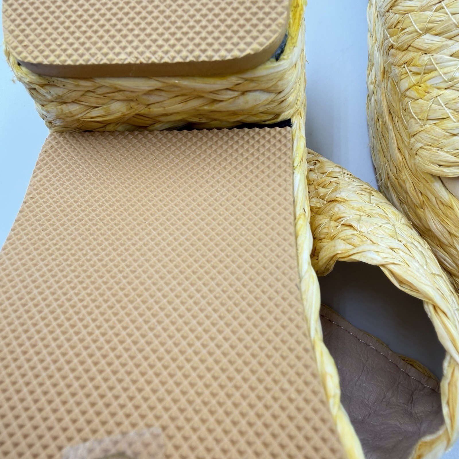 Beach by Matisse Ocean Ave Yellow Raffia Platform Sandal Slide Women 8 Cushioned