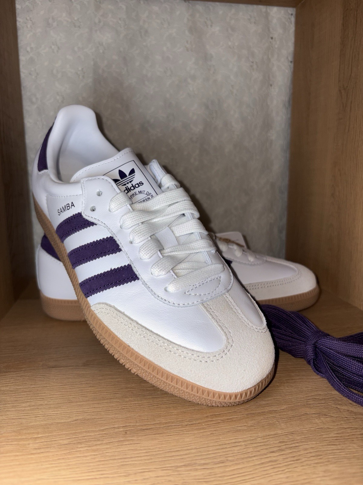 NEW Womens adidas Samba OG Athletic Shoe Cloud White Alumina Aurora Plum