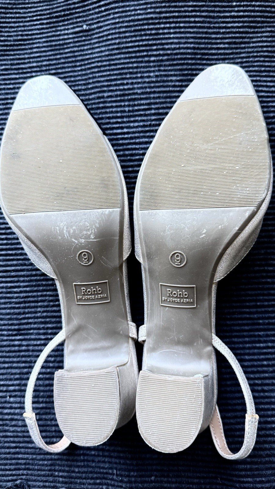 NIB ROHB BY JOYCE AZRIA BELLA DESIGNER SZ. 9M 2.5″ HEEL SLINGBACK BEIGE GLDBLK