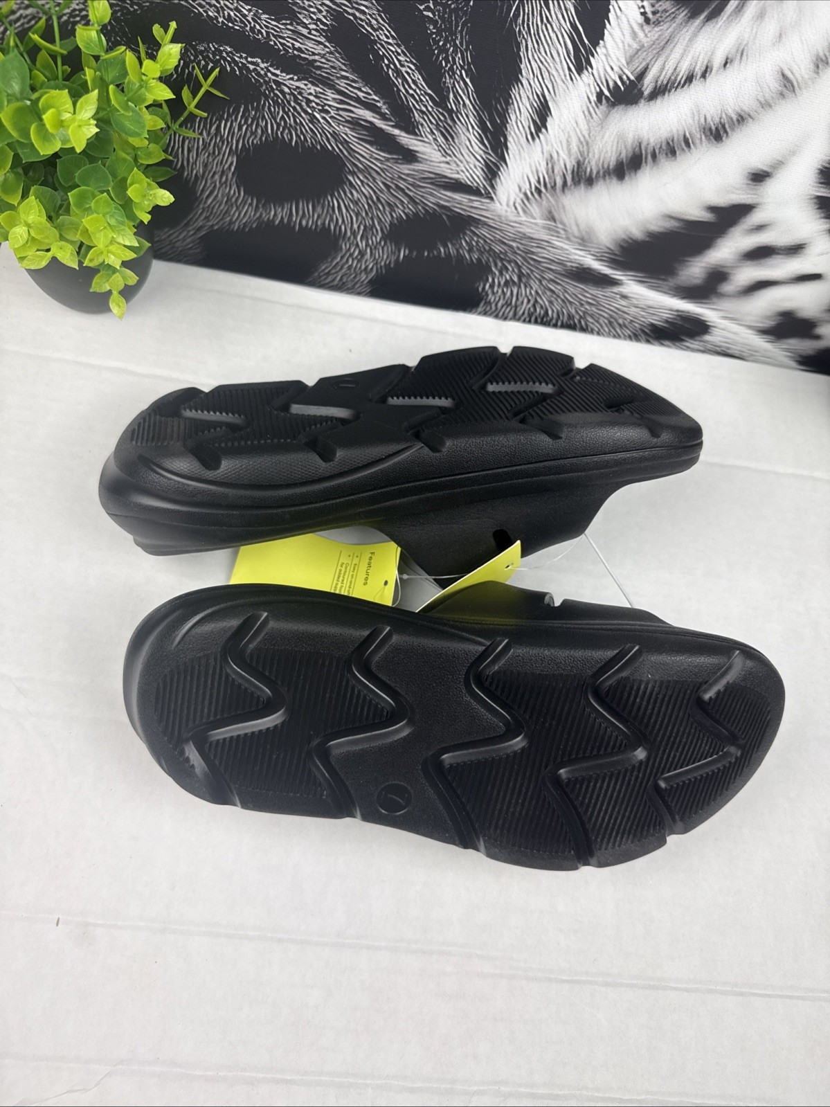 Women’s Black Slide Sandals Size 7 Lightweight Comfort Slip-On Casual Sandals