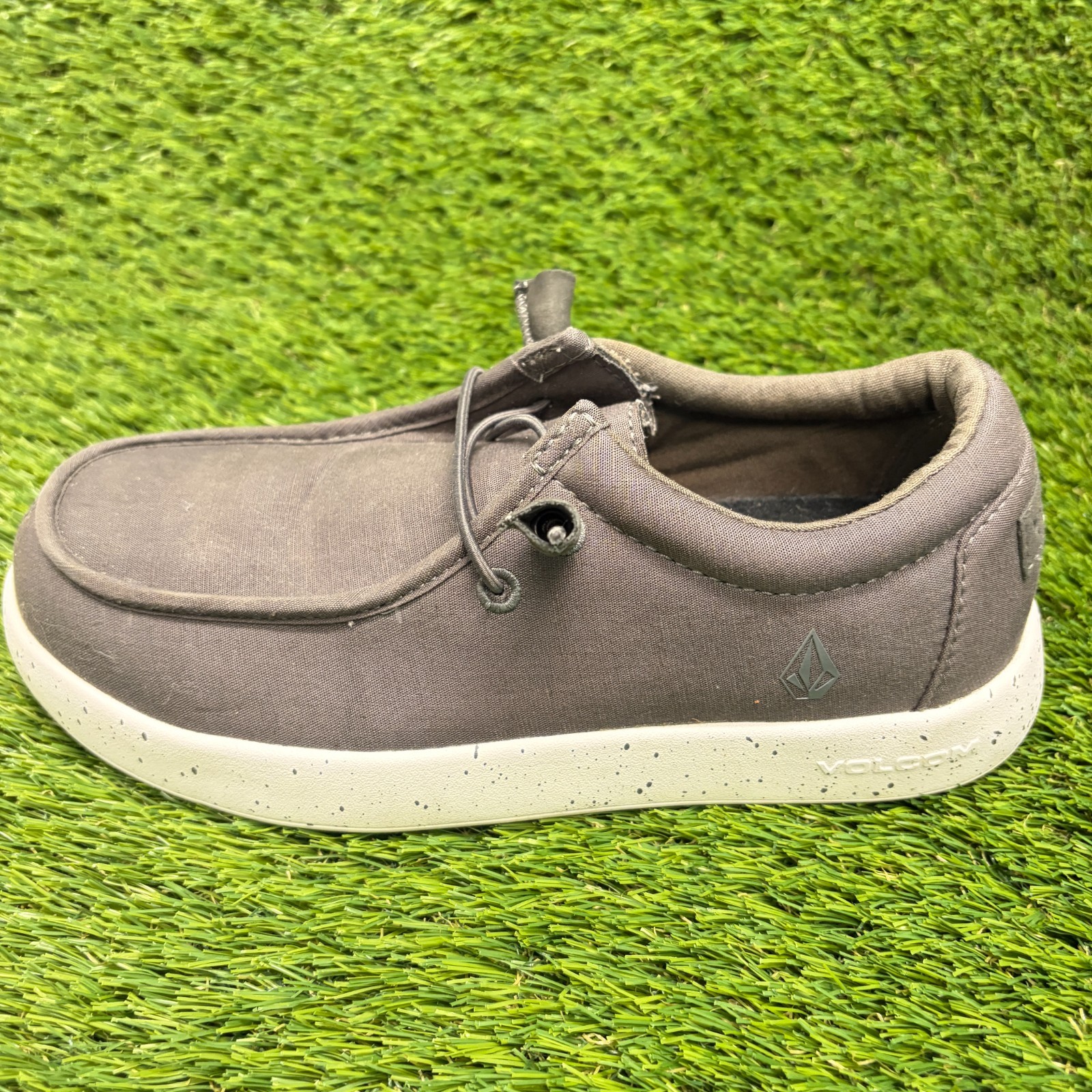 Volcom Chill Womens Size 7.5D Dark Gray White Composite Toe Safety Work Shoes