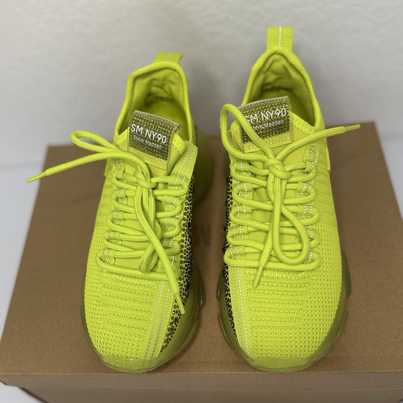 Steve Madden Sneakers Womens Maxima Lime SM NY90 Bejeweled Size 5
