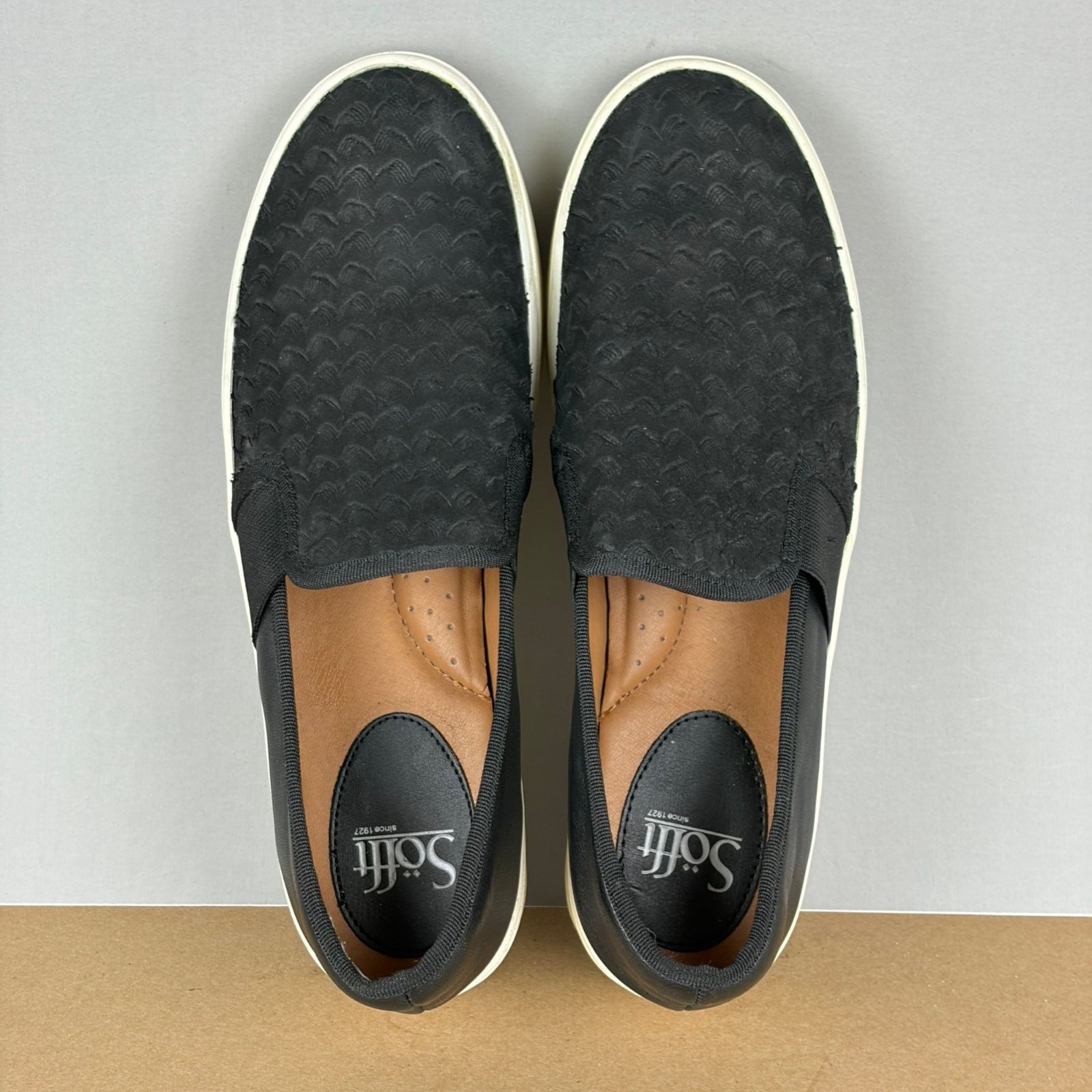 Sofft Somers III Slip On Sneakers Womens 9 Black Leather Textured Casual Comfort