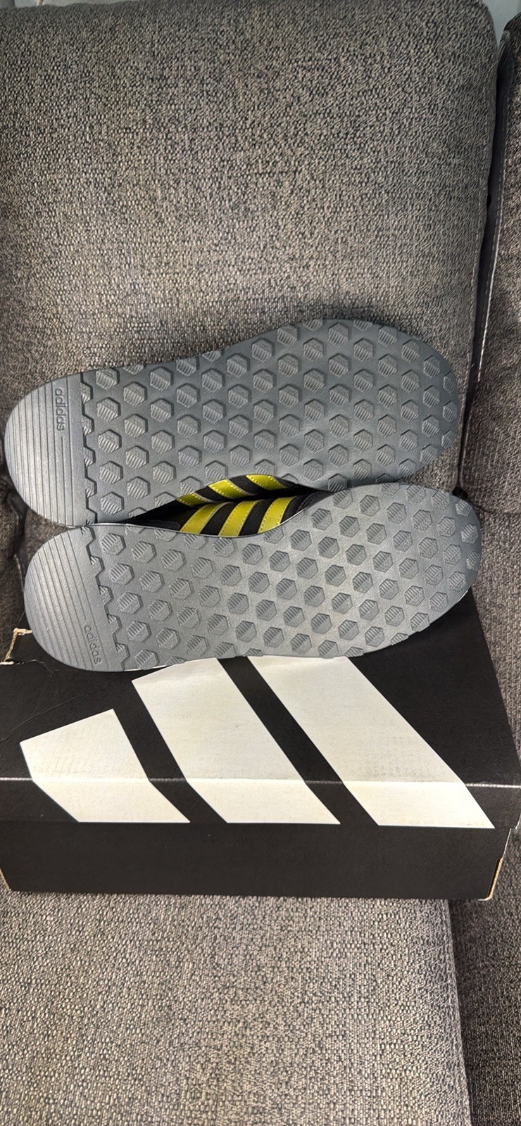 Adidas Run 60S 2.0 Black And Gold WOMEN’S Size 9 NEW In Box