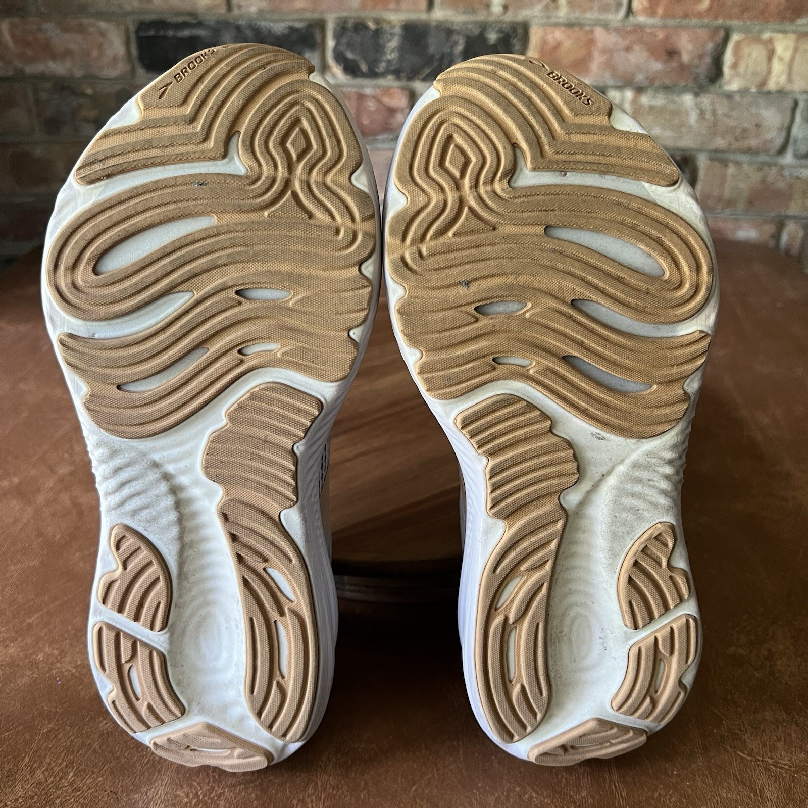 Brooks Glycerin 22 Womens 9 Mushroom Orange Running Walking Shoes Sneakers