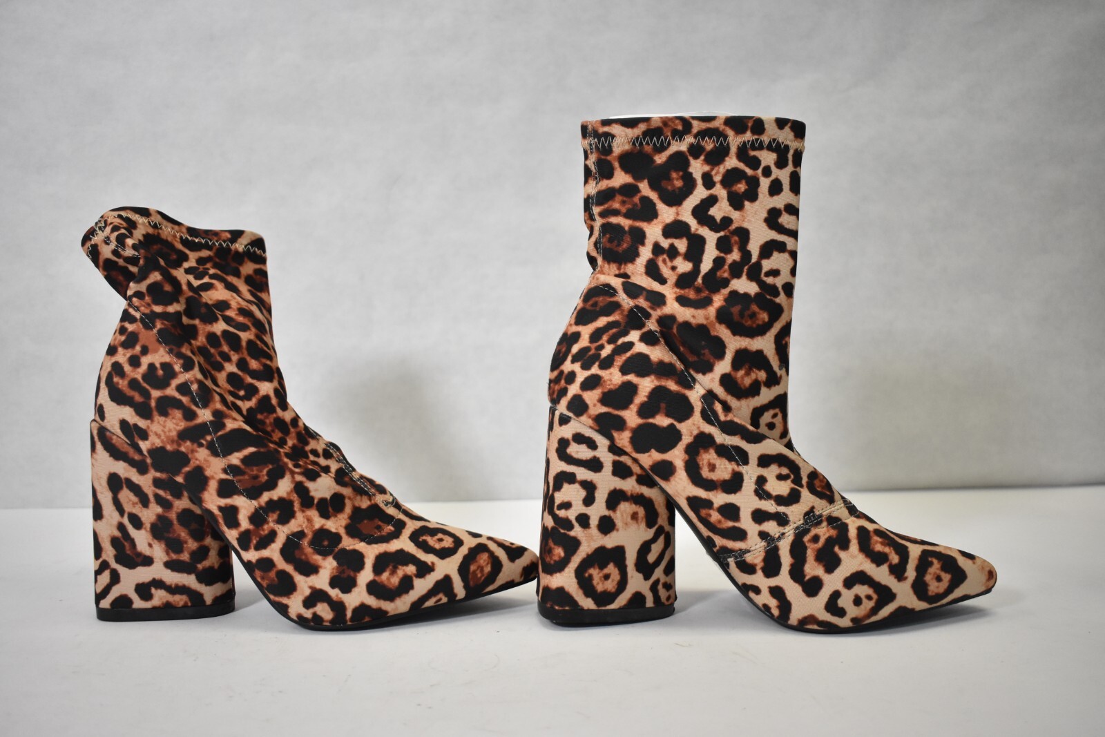 Cape Robbin Beast Leopard Print Heel Boots Size 6 Womens Man Made Fabric Upper