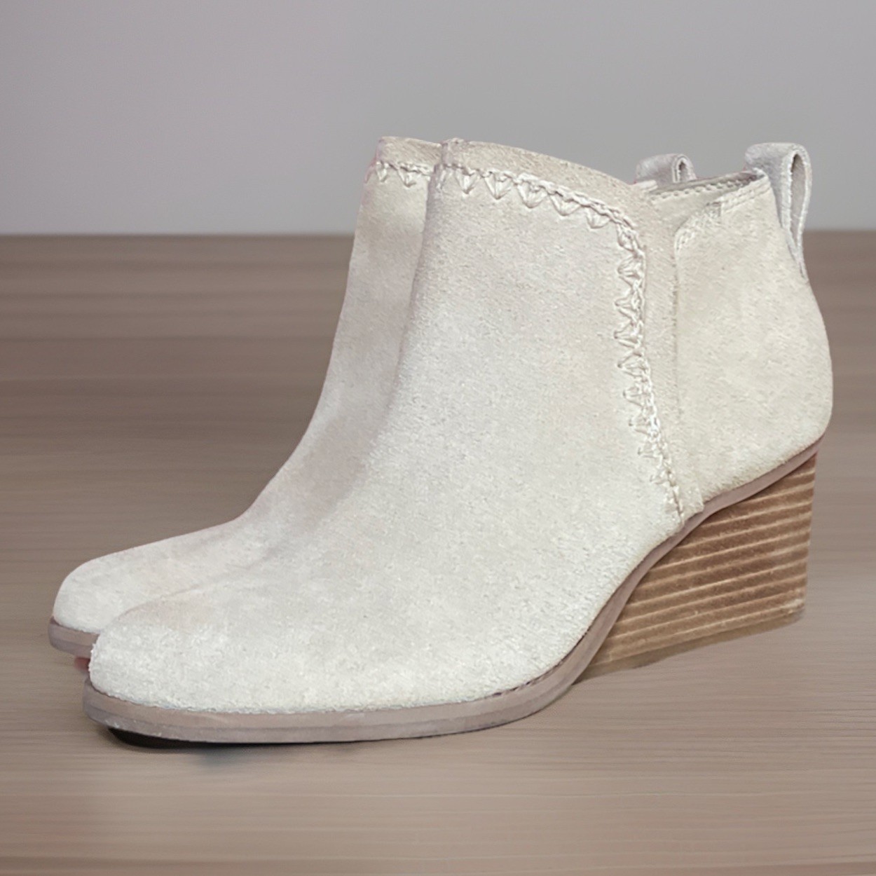 Toms Kaia Wedge Heel Womens Bootie Size 6