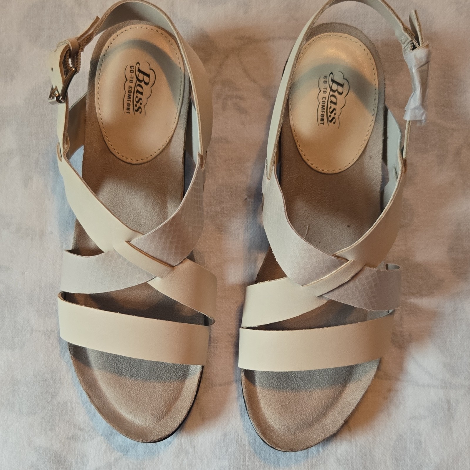 G.H. Bass & Co. Women’s Lt Grey Leather Strappy Wedge Sandals Ankle Strap 9M