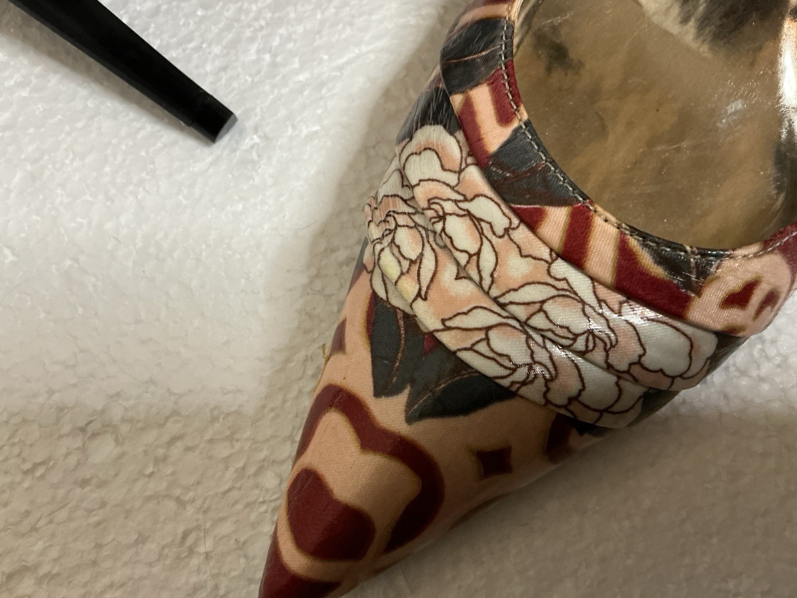 Carlos by Carlos Santana Elite Heels 9.5M Floral Pointed Toe D’Orsay Pumps