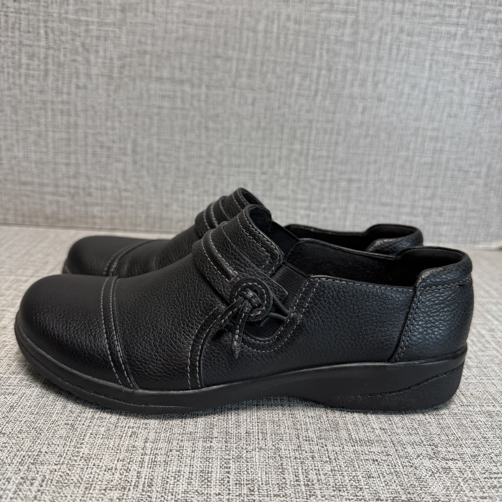 Clarks Shoes Womens Sz 6.5 Black Slip On Casual Comfort 15807 Cheyn Madi