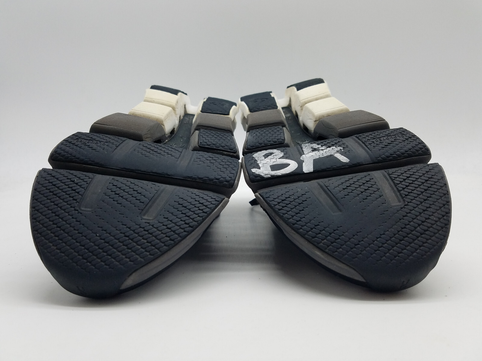 On Cloud Cloudflyer Women’s Size 9.5 Running Shoes Black *See description