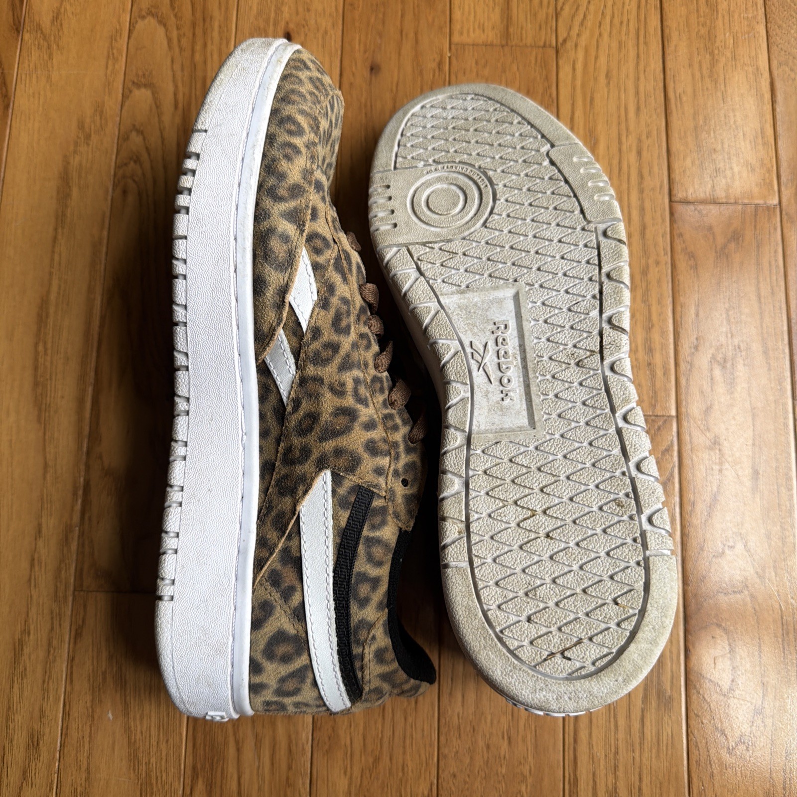 Reebok Women’s Leopard Print Sneakers Size 10 Lace-Up Classic Casual Travel