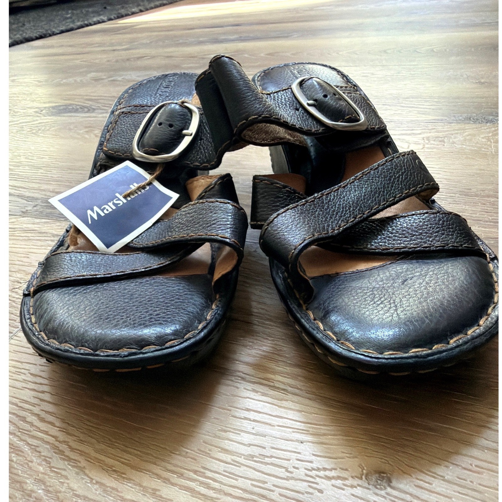 Børn Black Leather Crisscross Buckle Wedge Sandals Size 10 Slip On NWOB Shoes