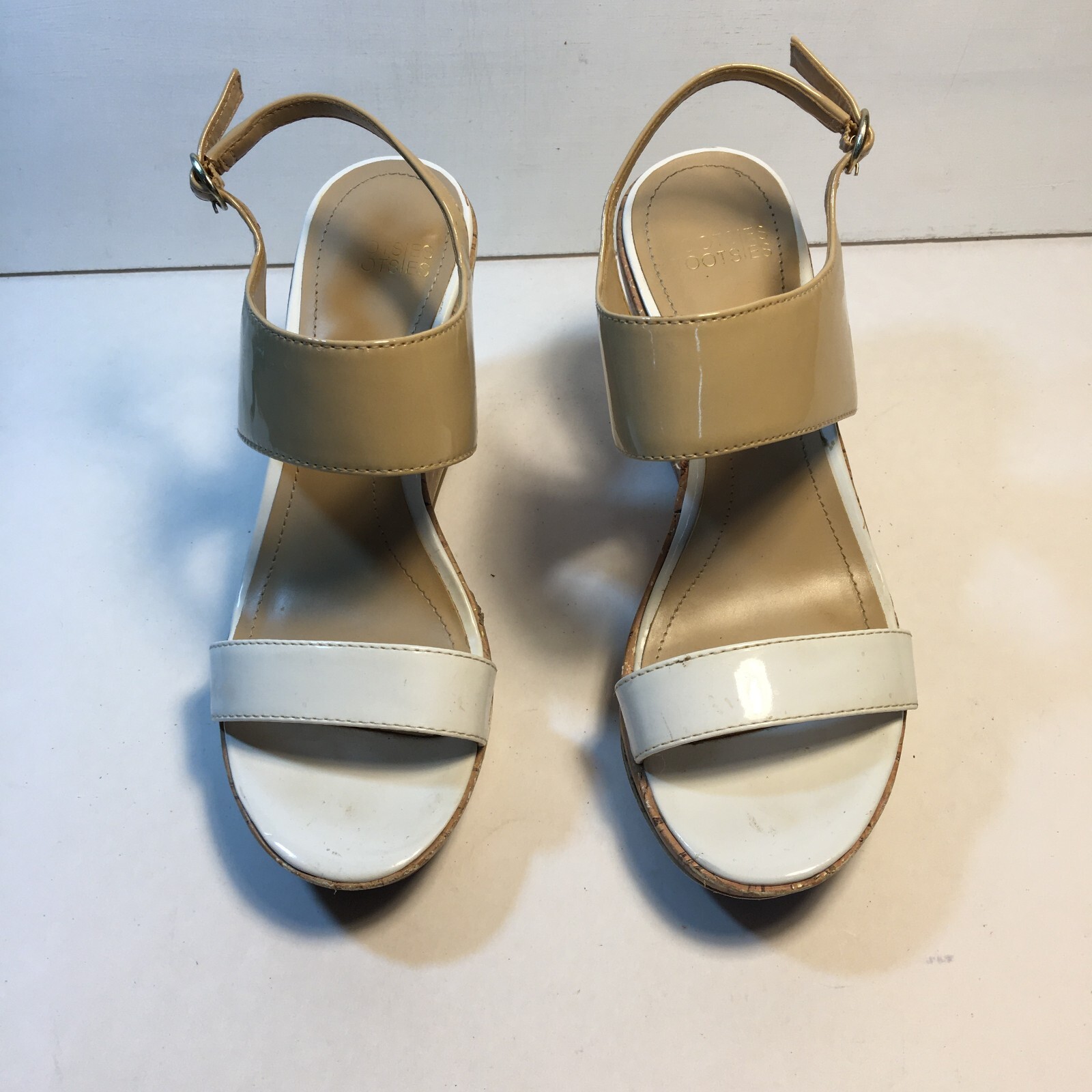 Mootsies Tootsies Womens 7M White Tan Cork Look Platform Wedge Shoes