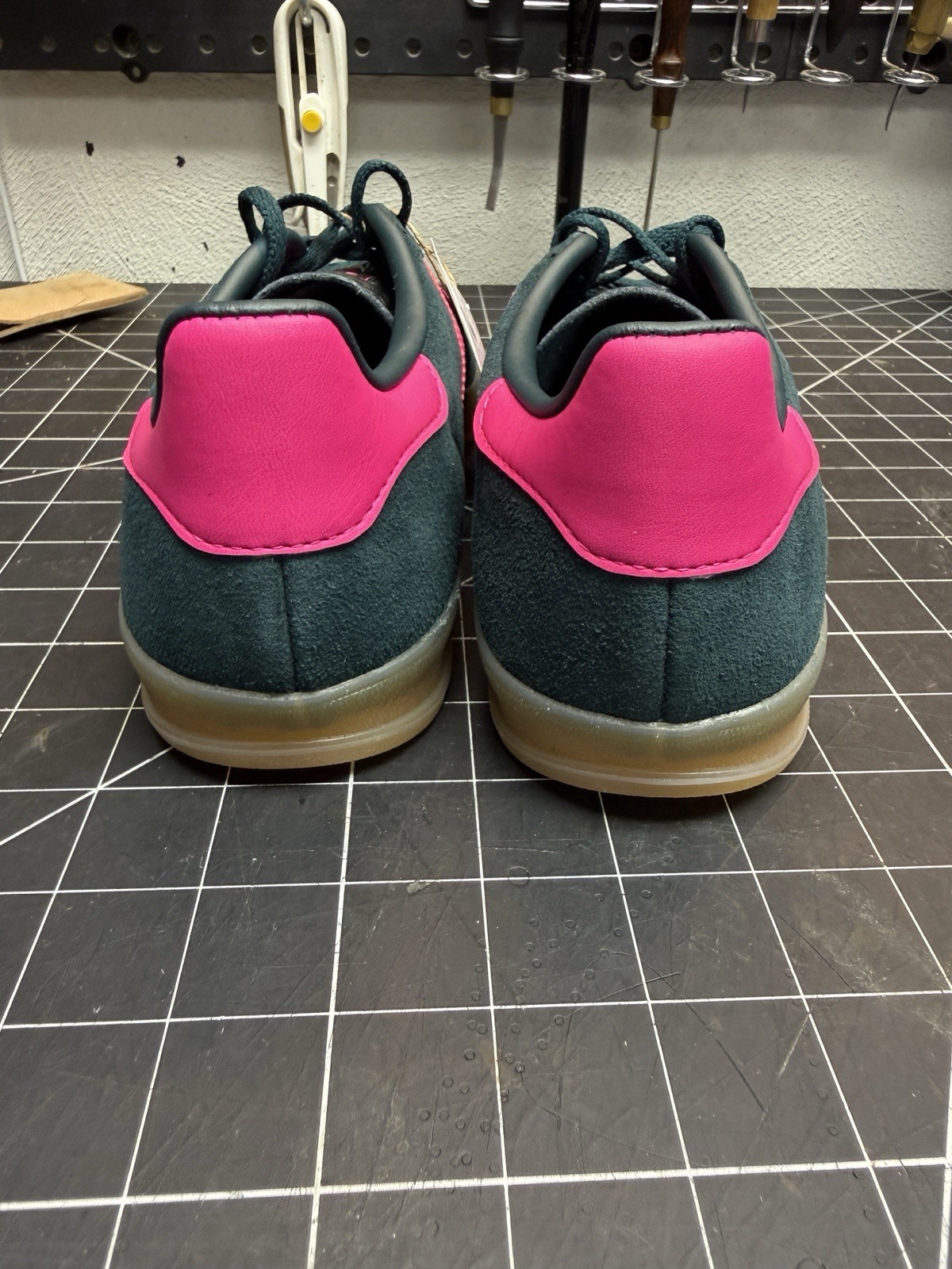 adidas Gazelle Indoor W Suede Low Top Sneakers Aurora Ivy Pink Green JS1416