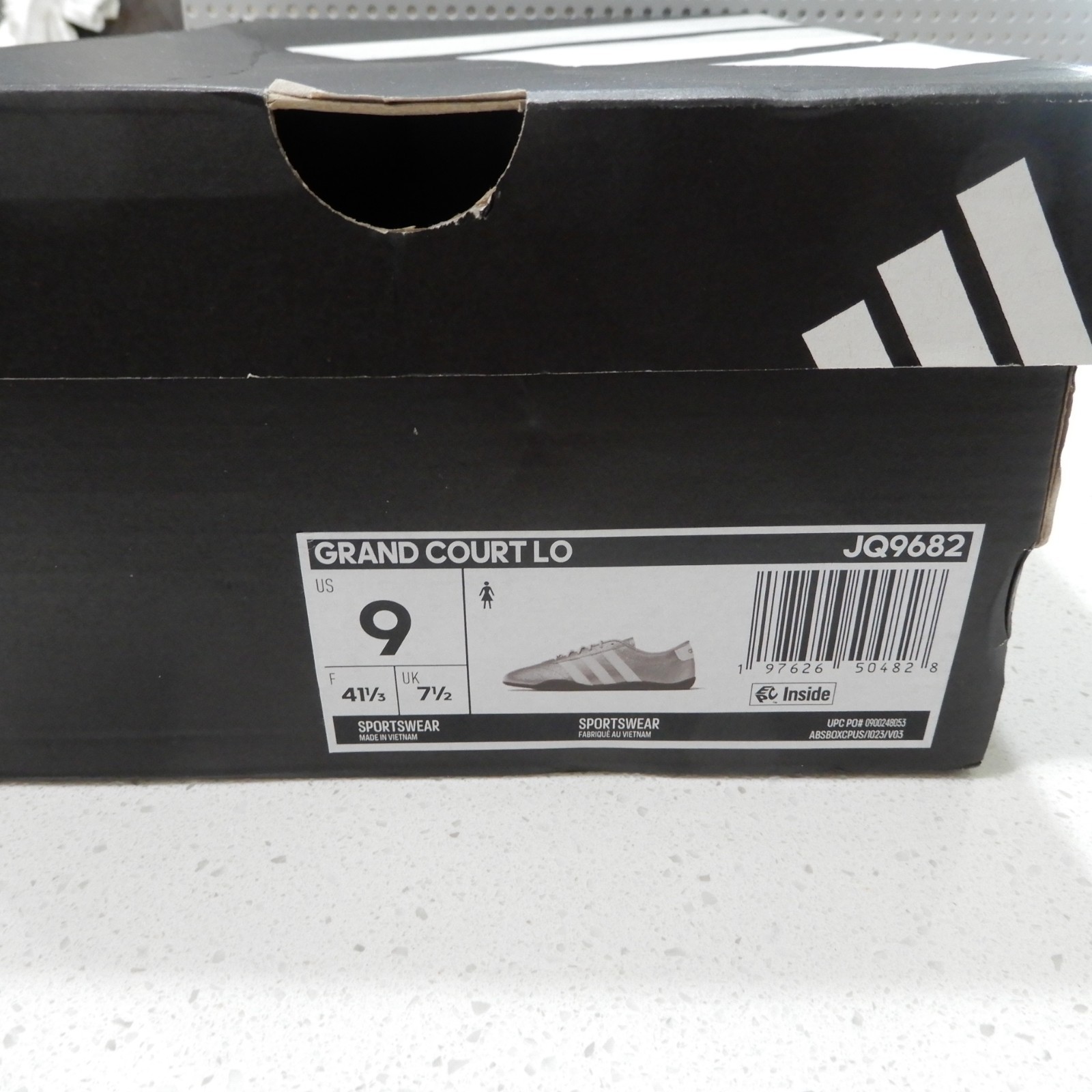 New & Authentic! Women GRAND COURT LO -Size 9 Women- Silver Metallic /White
