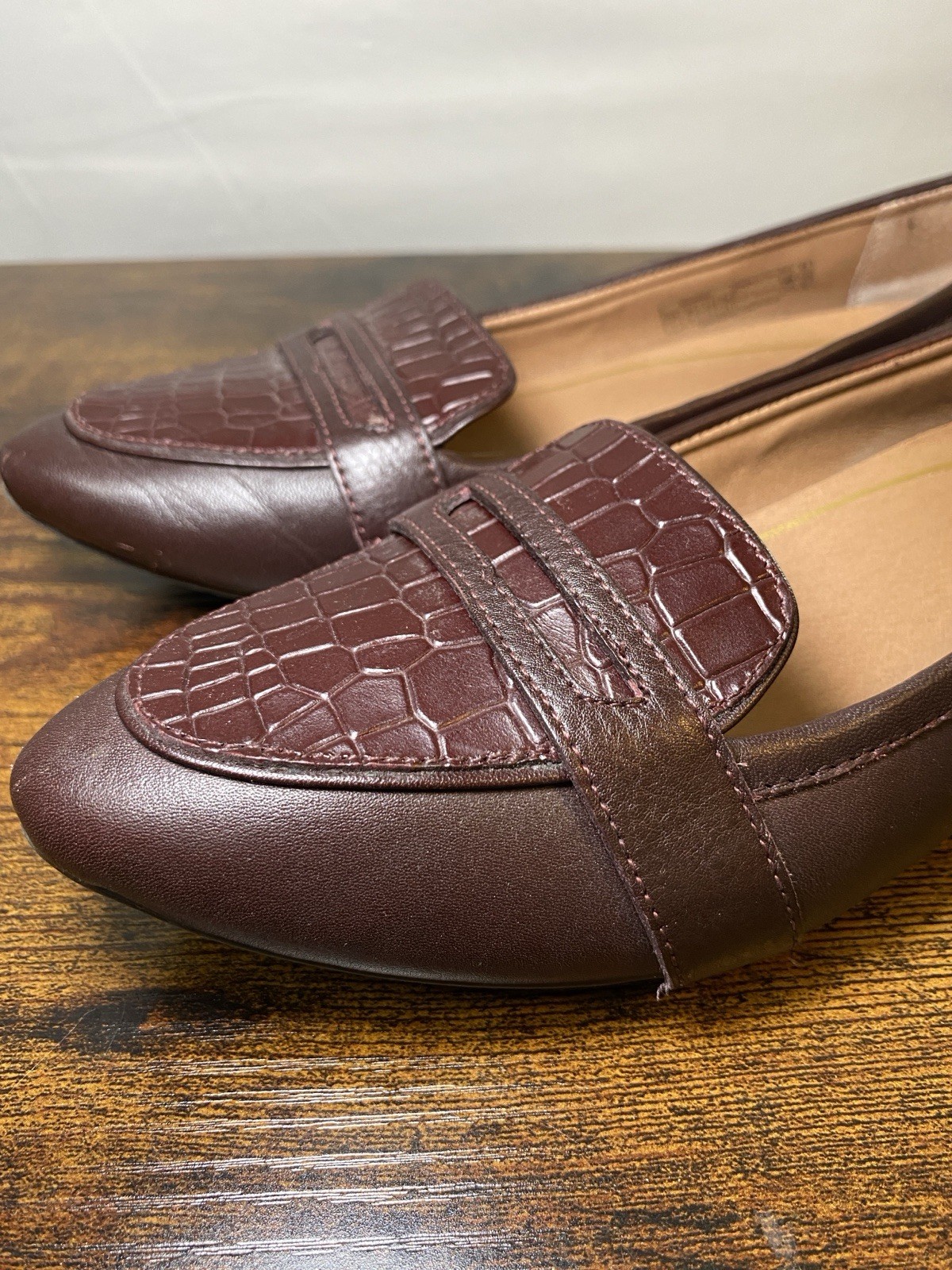 Vionic Savannah Flat Loafer Casual Shoes WOMENS 7 Burgundy Wine Leather $120