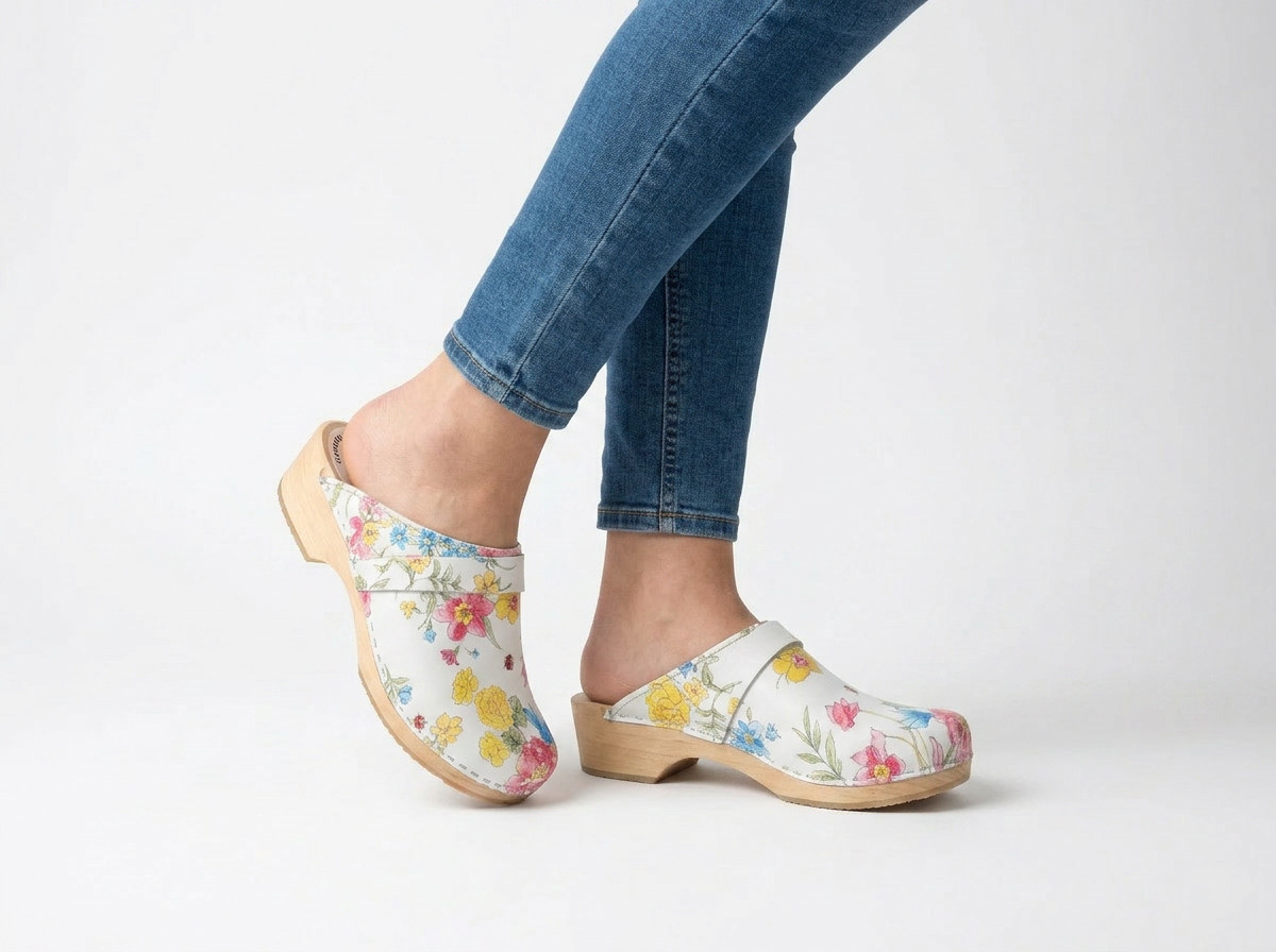 Swedish Wooden Clogs Träskor Sommarblomma – Handmade Floral Leather Clogs