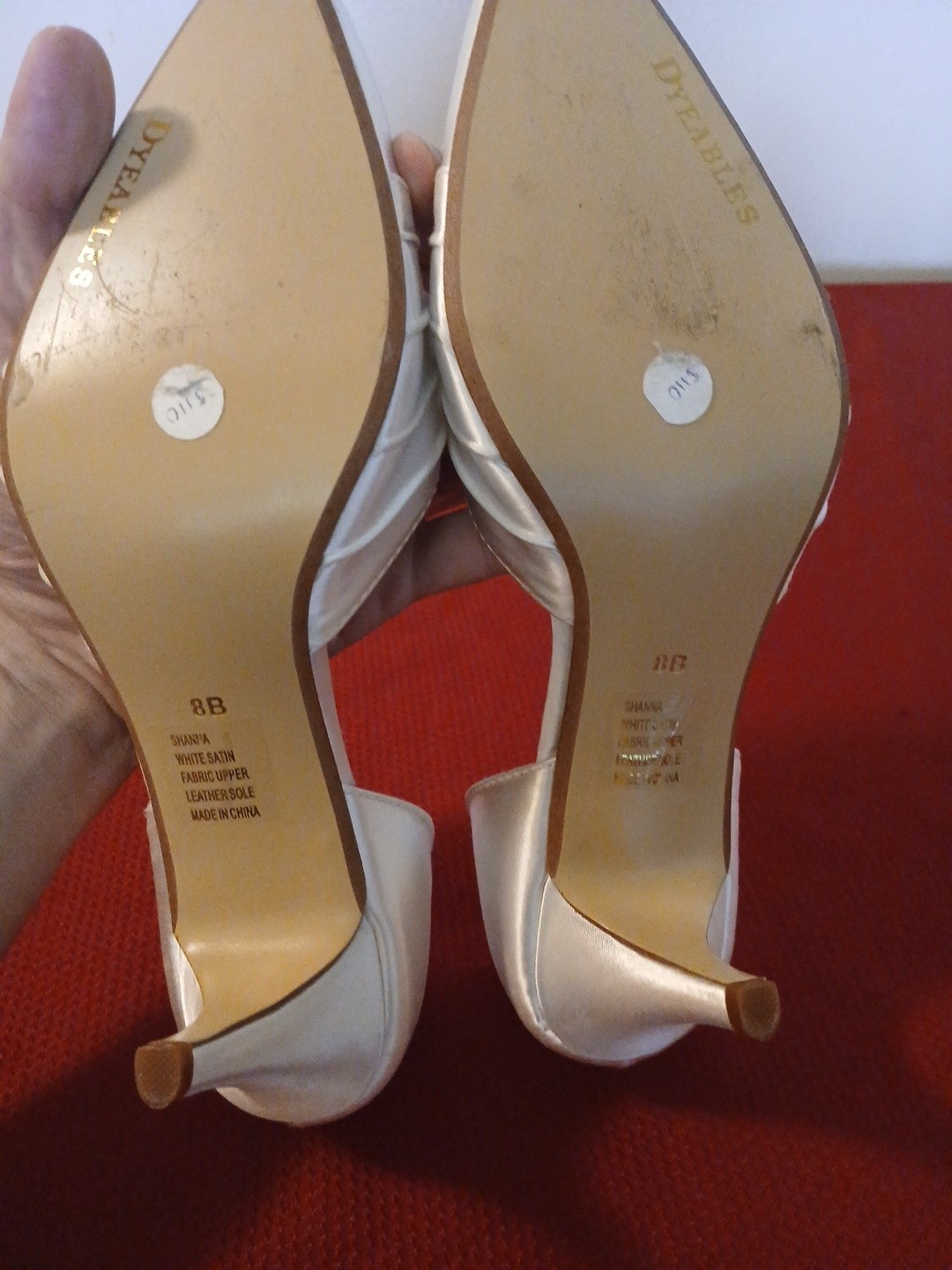 Dyeables Shanna White Satin Pumps Size 8B Wedding Bridal Dress Heels Rhinestone