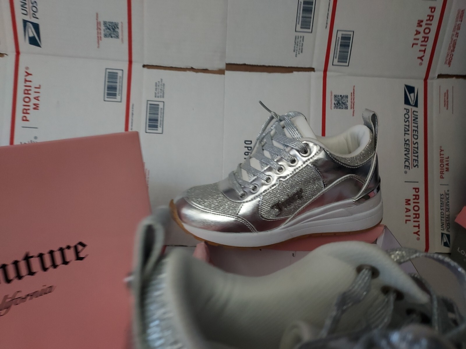 Juicy Couture Womens Enchanter Casual Fashion Sneakers Size 7 Medium (B,M) #00t
