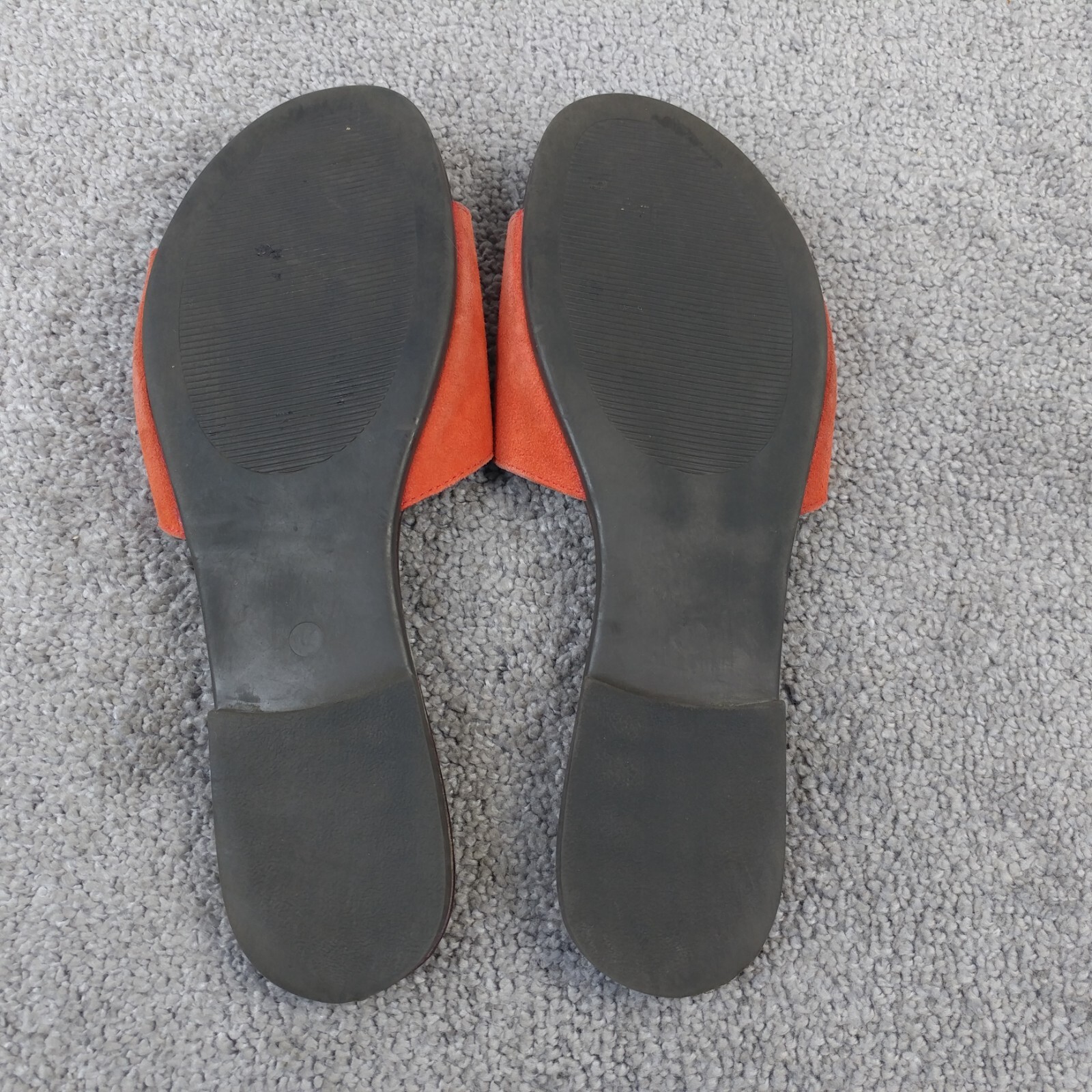 Mariella Sandals Womens Size 9.5 Shoes Slip On Orange Suede Floral Bow Flats