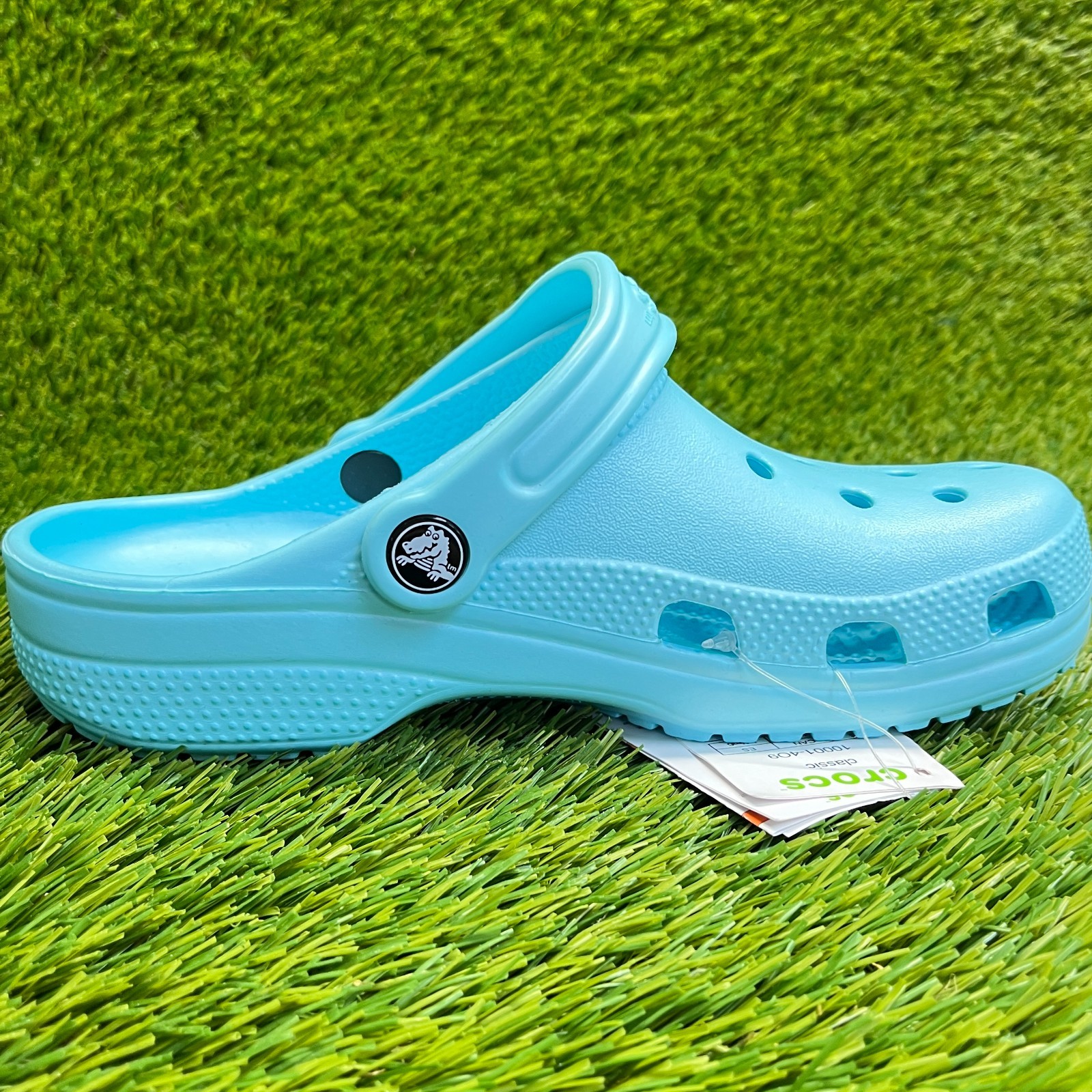 Crocs Classic Clog Womens Size 6 Blue Beach Walking Outdoor Slip On Sandals