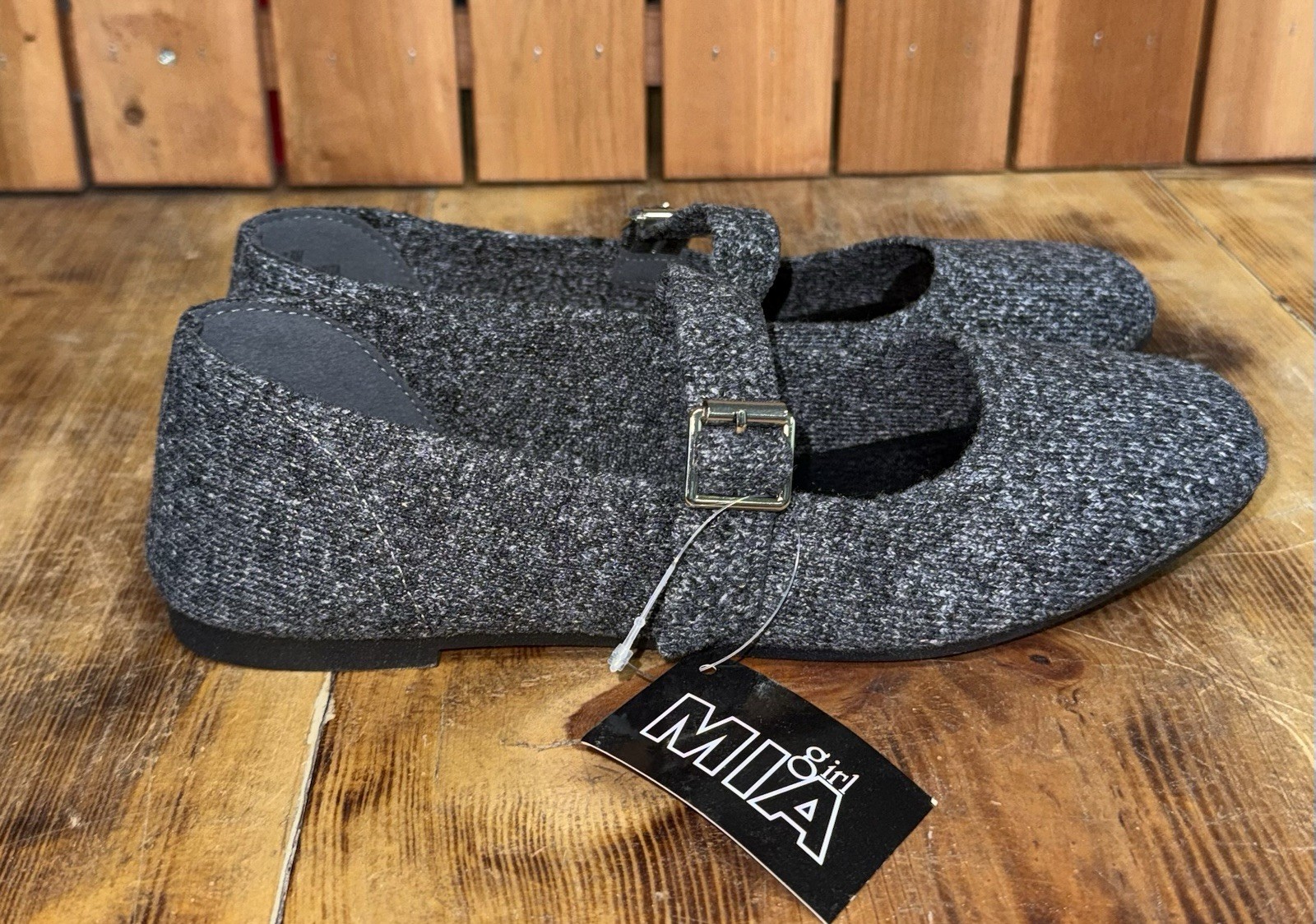 Mia Girl Flannel Women’s Almond Closed Toe Mary Jane Shoes Charcoal Sz 7.5