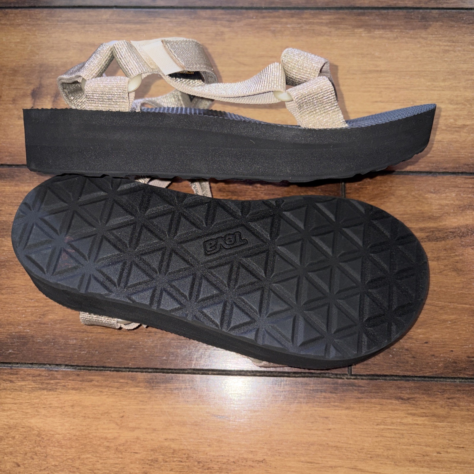 Teva Gold Midform Universal Sandals Women’s Size: US 5 EUR 36
