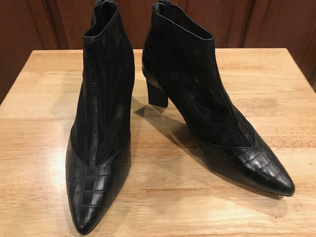 LOGO Lori Goldstein Charissa Leather/Mesh Ankle Boot w/ Zipper Women 11 M Black~