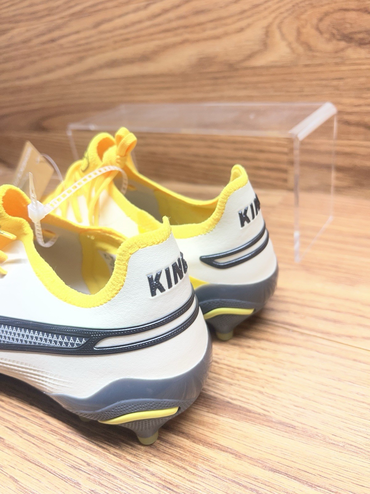 Puma King Ultimate FG/AG Women’s Size 9 Off White Soccer Cleats 107565-03 New