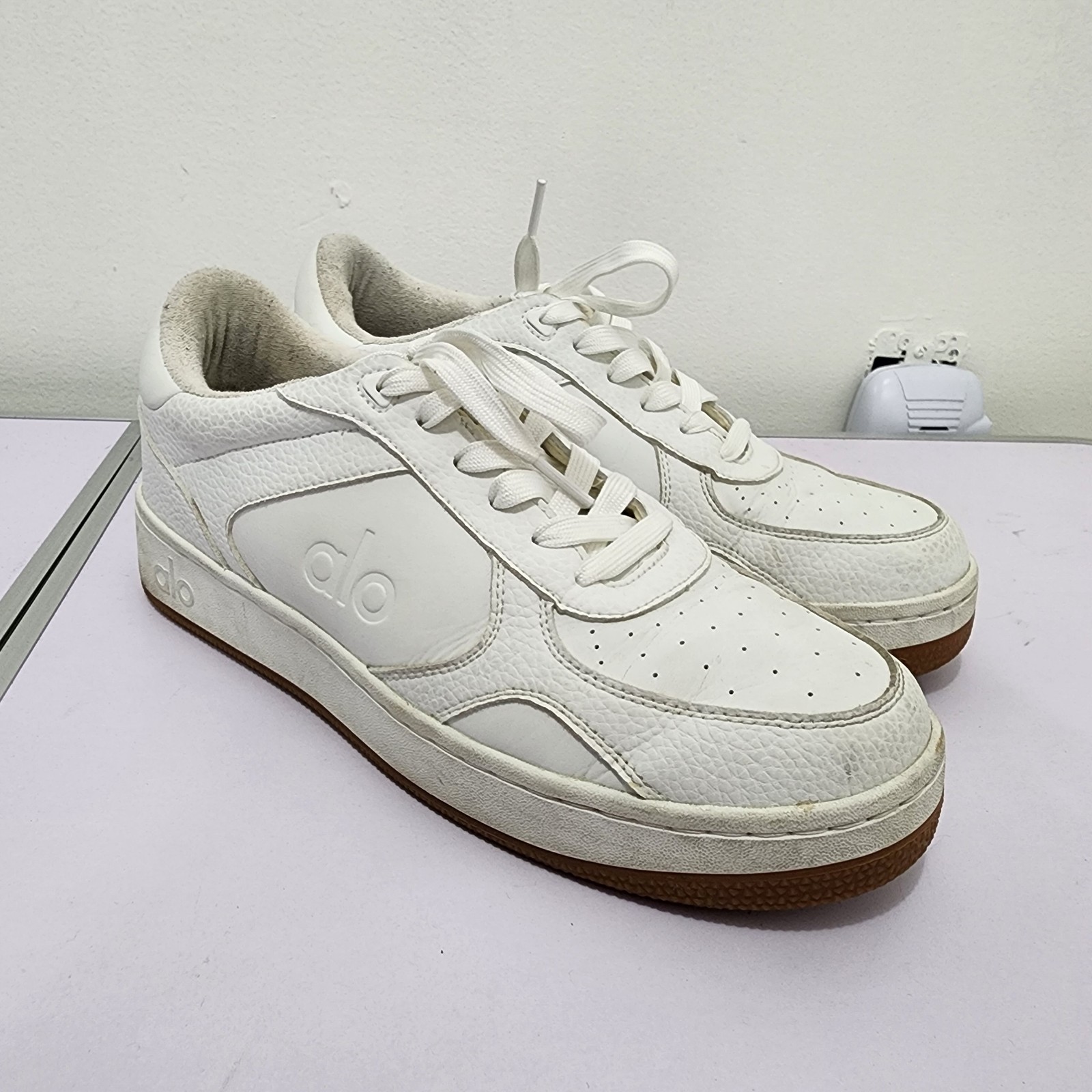 Alo Yoga Recovery Mode Sneakers White A0685U Womens 11.5 Mens 10 Vegan Leather