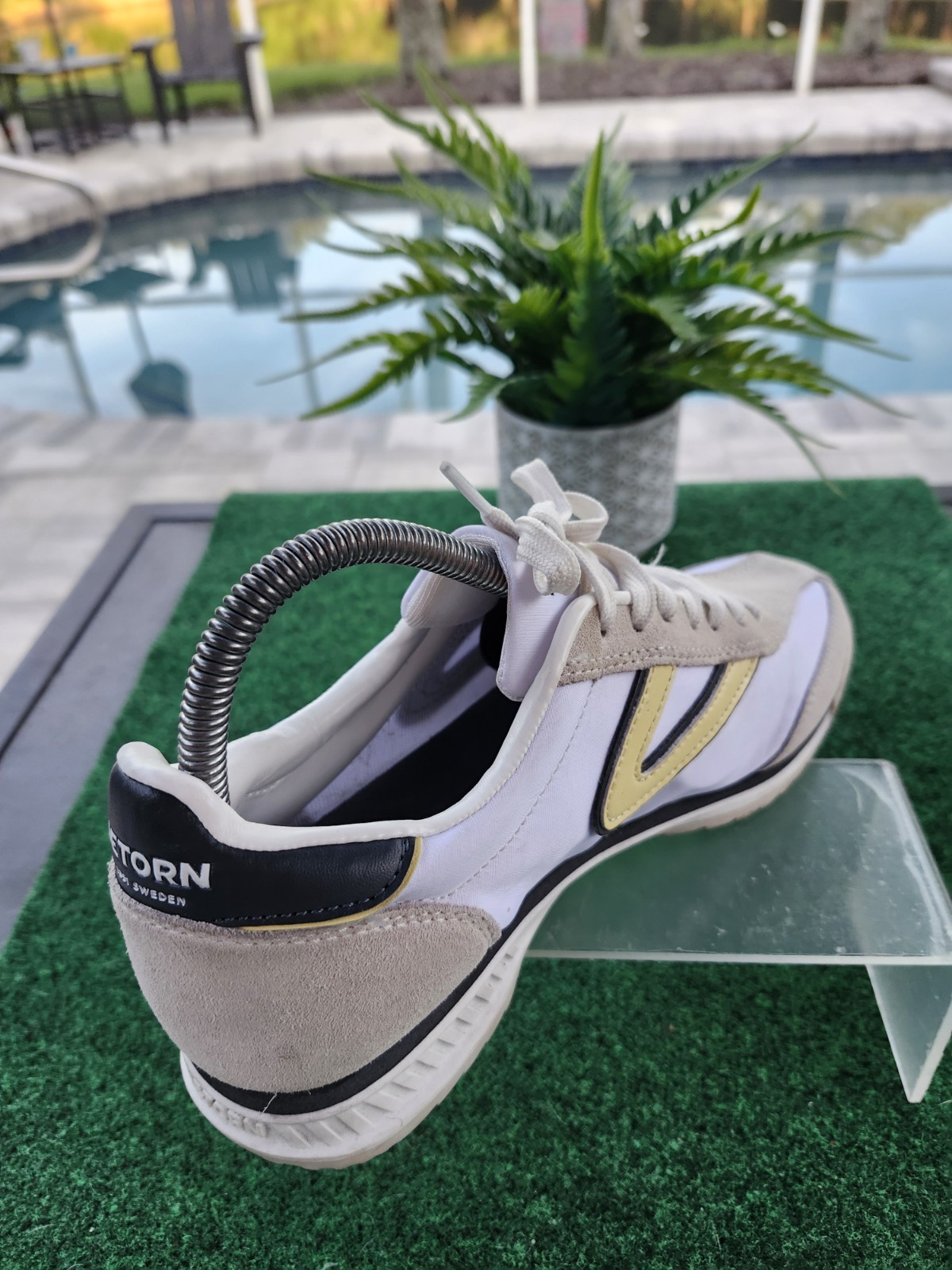 Tretorn Kristine Elite Women’s White Gold Textile Leather Sneakers Lace Up Sz 8