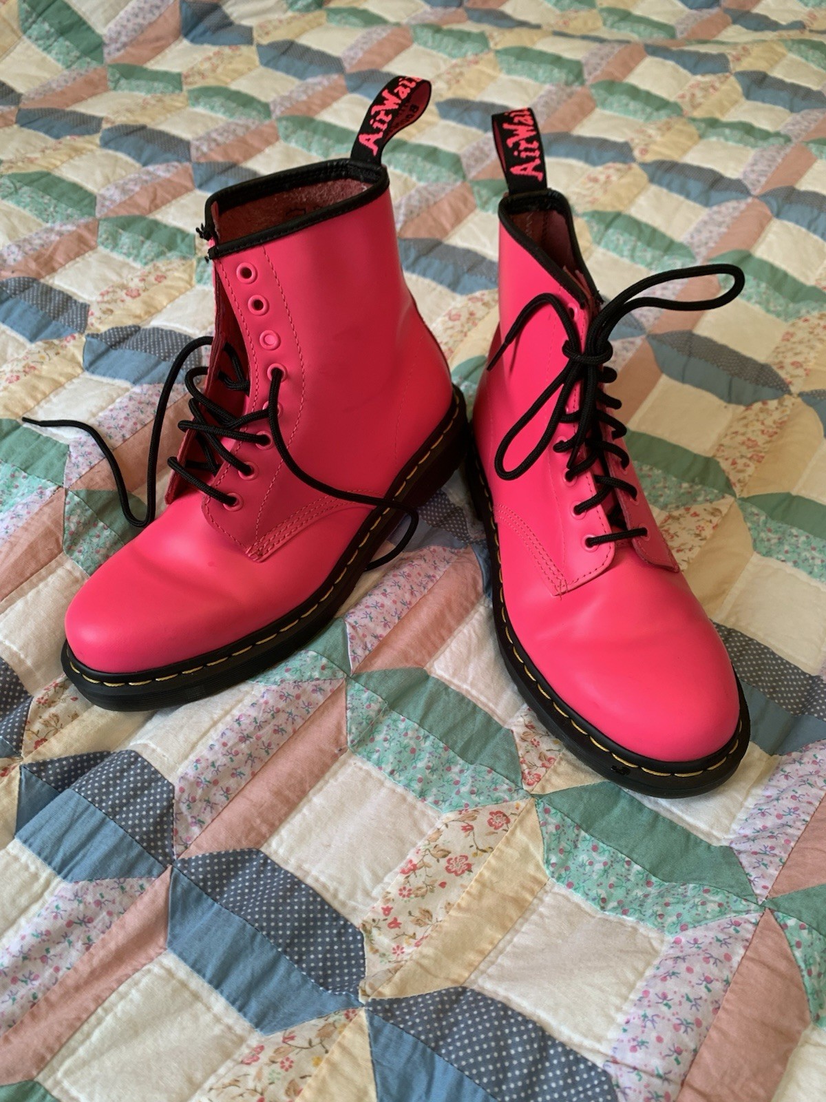 Dr. Martens 1460 Neon Hot Pink Smooth Leather 8-Eye Boots Women’s US 9 Men’s 8