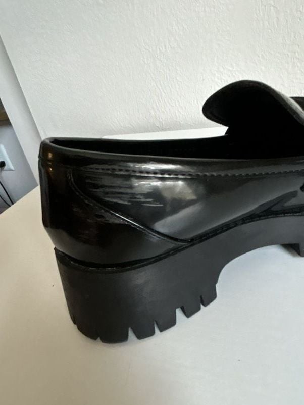 GUESS At Last Chunky Y 2K Platform Loafers
