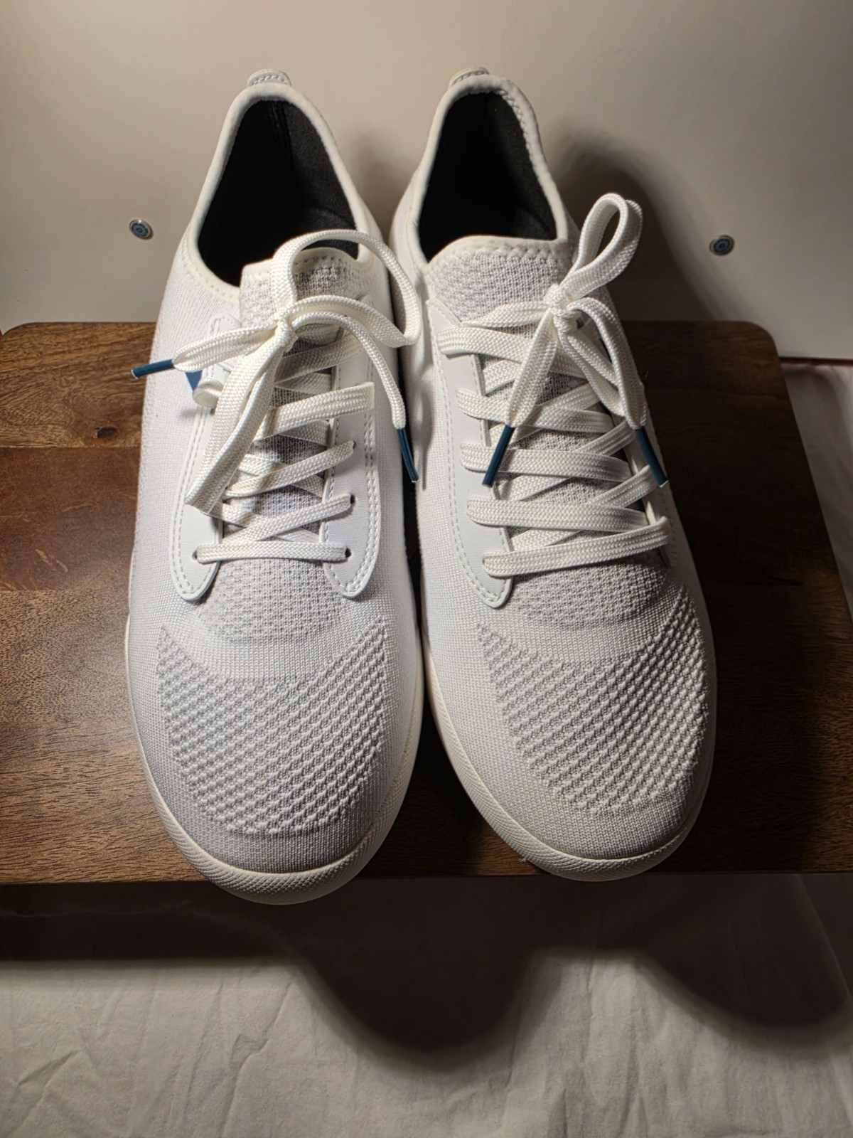Vessi Unisex Weekend Sneaker Concrete Marble White M9/W10