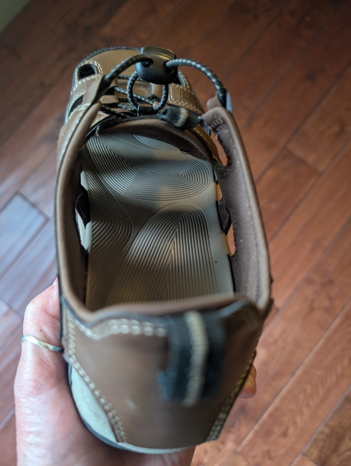 OZARK TRAIL OUTDOOR HIKING WALKING SHOES SANDALS WOMENS 9 MENS 7 UNISEX EUC