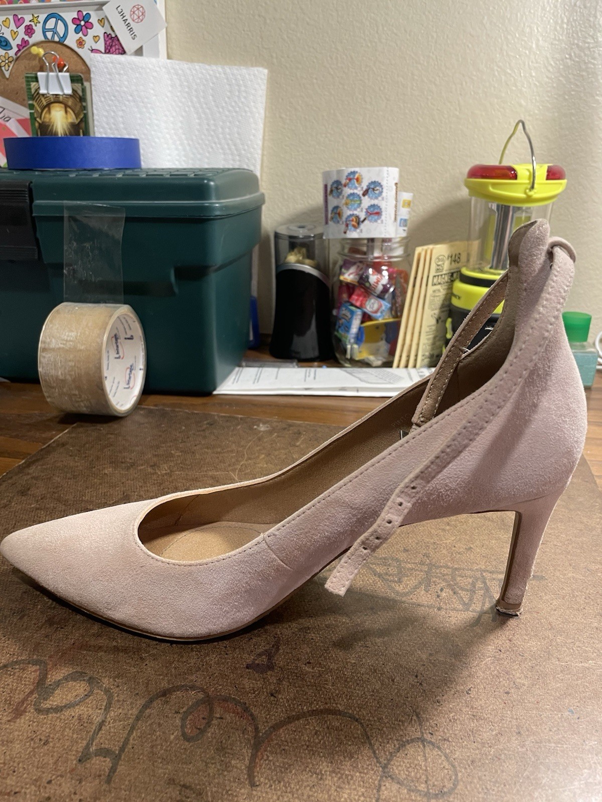 Tahari Nude Suede Heels Ankle Strap Pointed Toe Pumps Womens 8.5-9 Approx