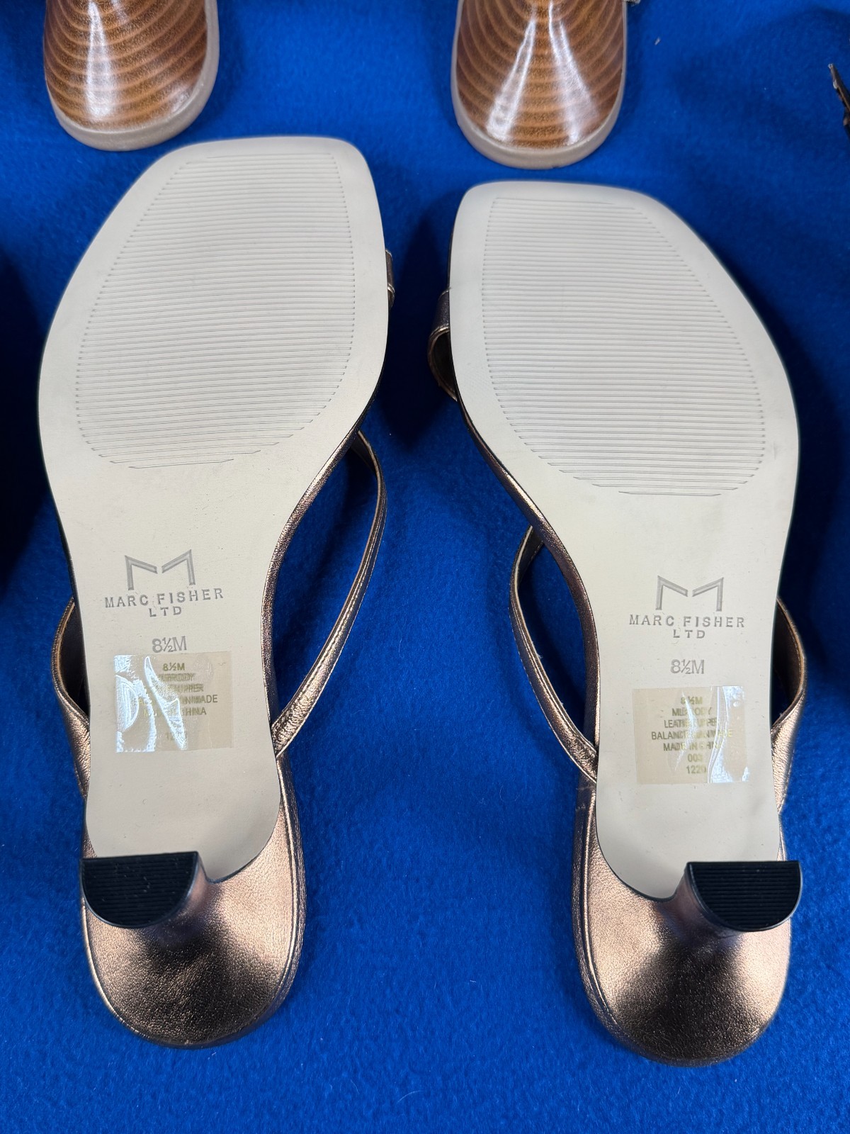 SIZE 8-8 1/2 LOT OF 8 PAIRS OF WOMENS SHOES INCLUDING DIOR & OTHER BRANDS