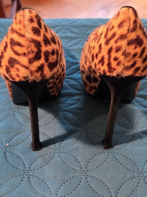 AUTHENTIC – YSL Yves Saint Laurent Leopard Calf Hair Tribtoo Platform Pump