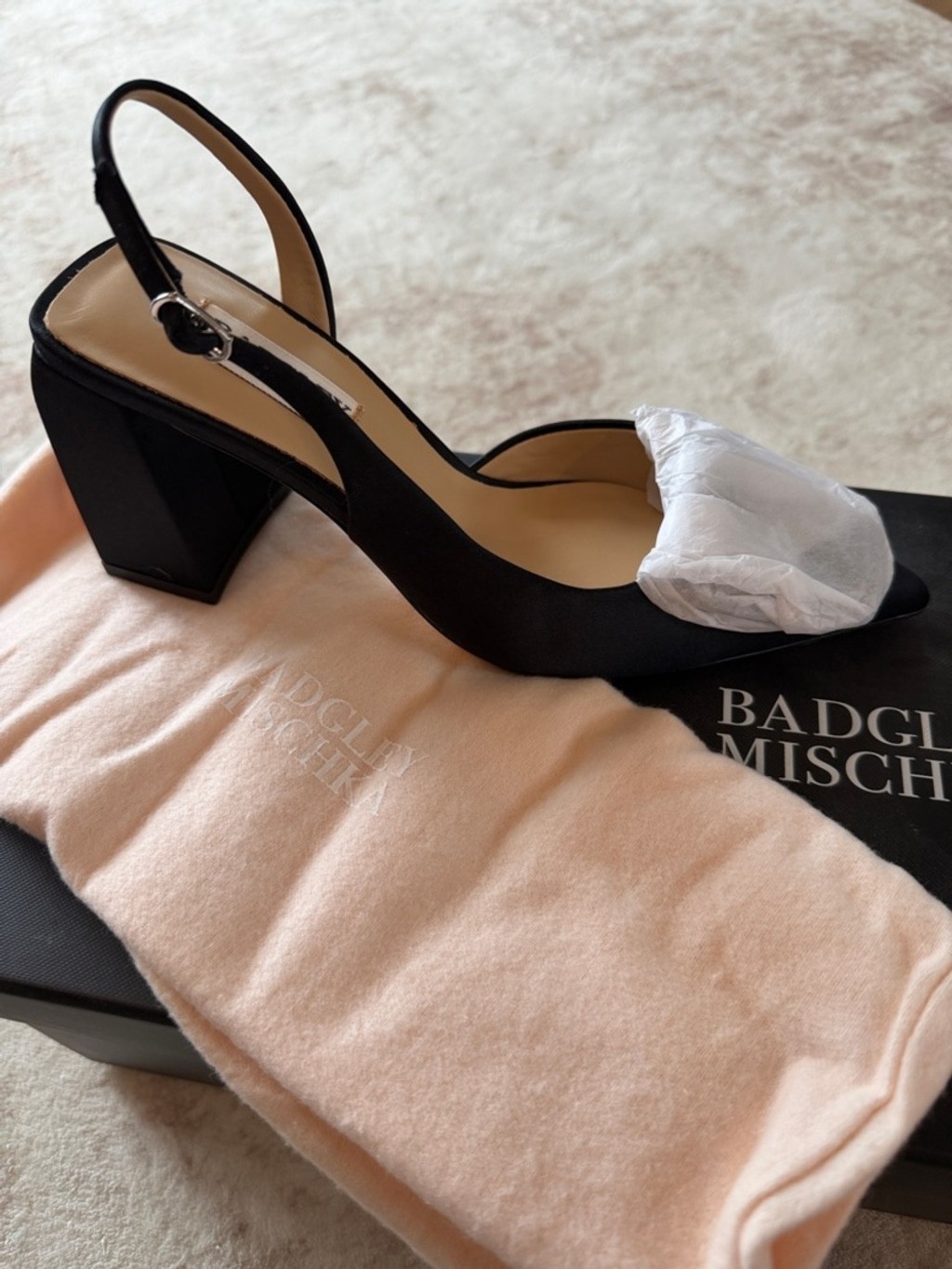 Badgley Mischka Women’s Adaline Black Satin Slingback Block Heel Size 5