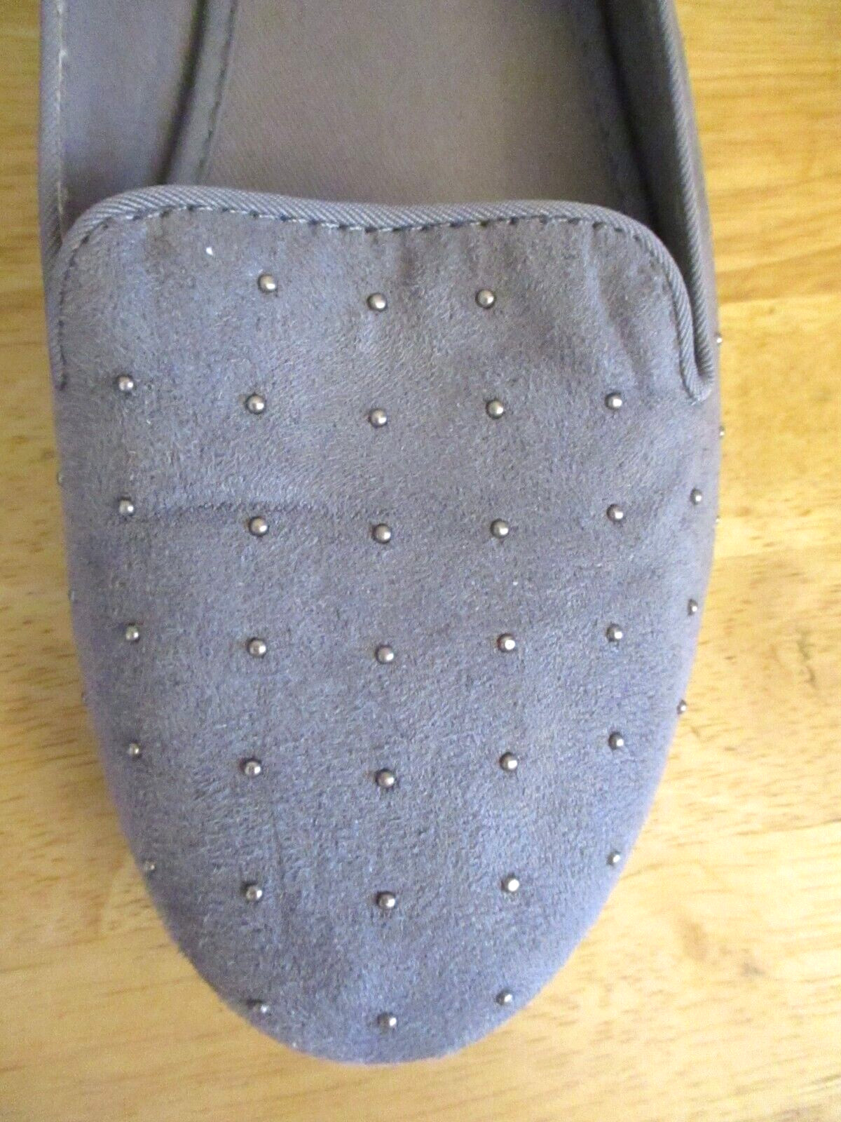 Old Navy Women’s Gray Faux Suede Textile Flats, Studded, Size 9